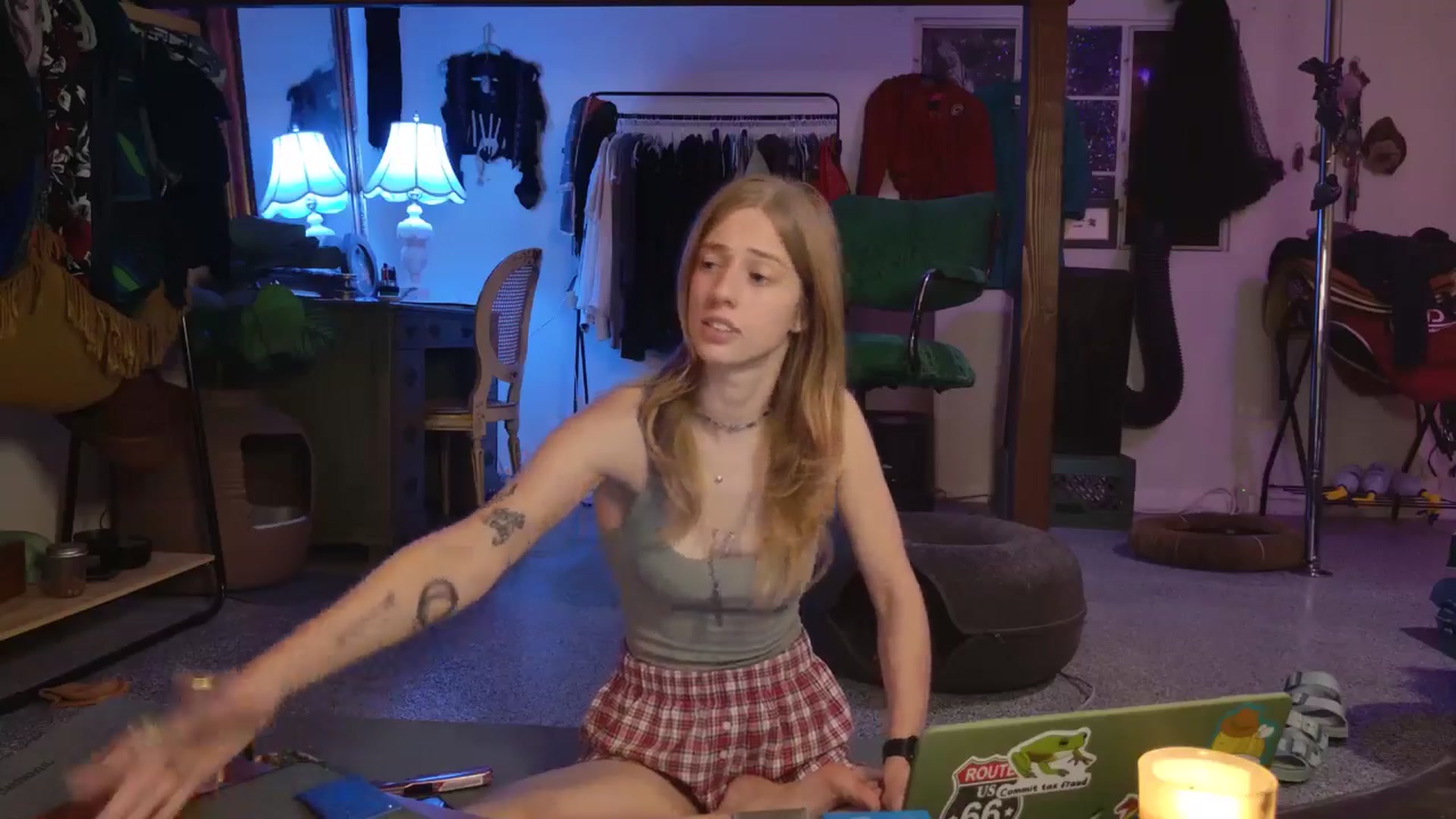 Gallery image thumbnail from ellispierce's myfreecams stream on, 12/22/2025, 08:45 image 9 of 20