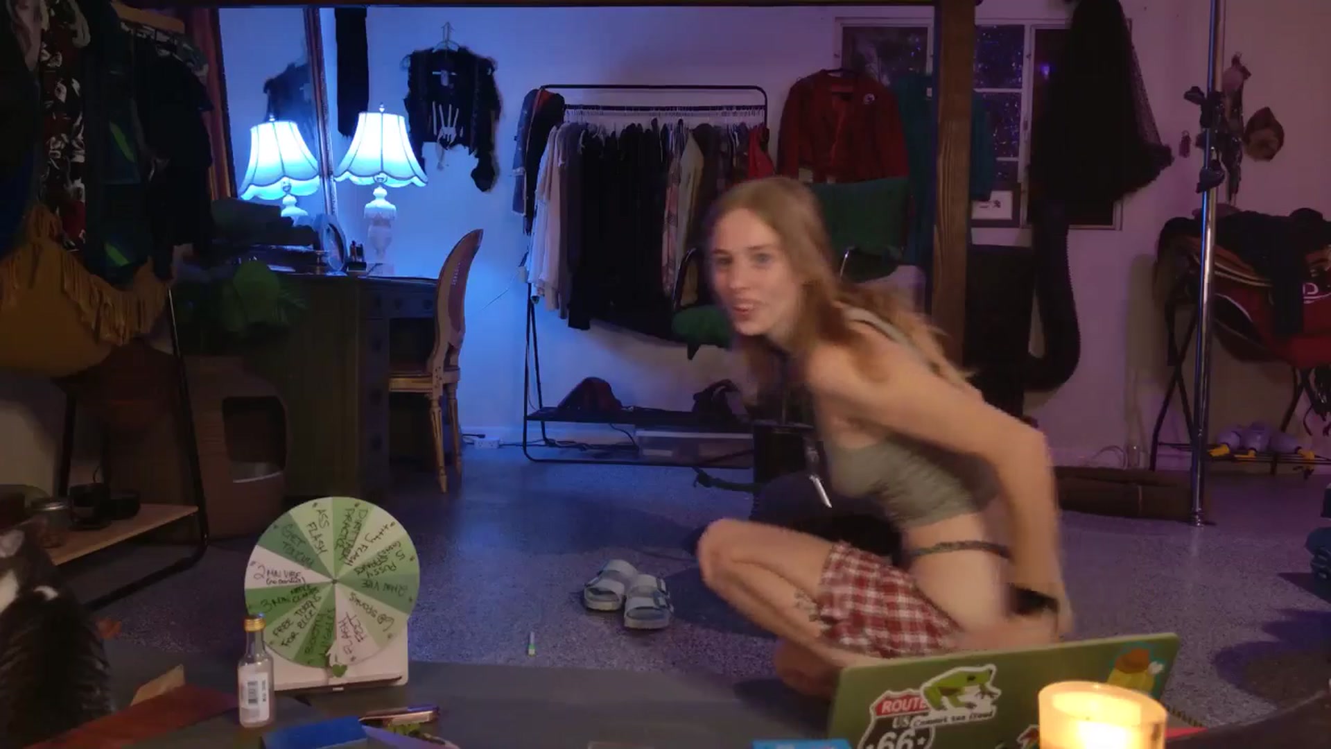 Gallery image thumbnail from ellispierce's myfreecams stream on, 12/22/2025, 08:45 image 12 of 20