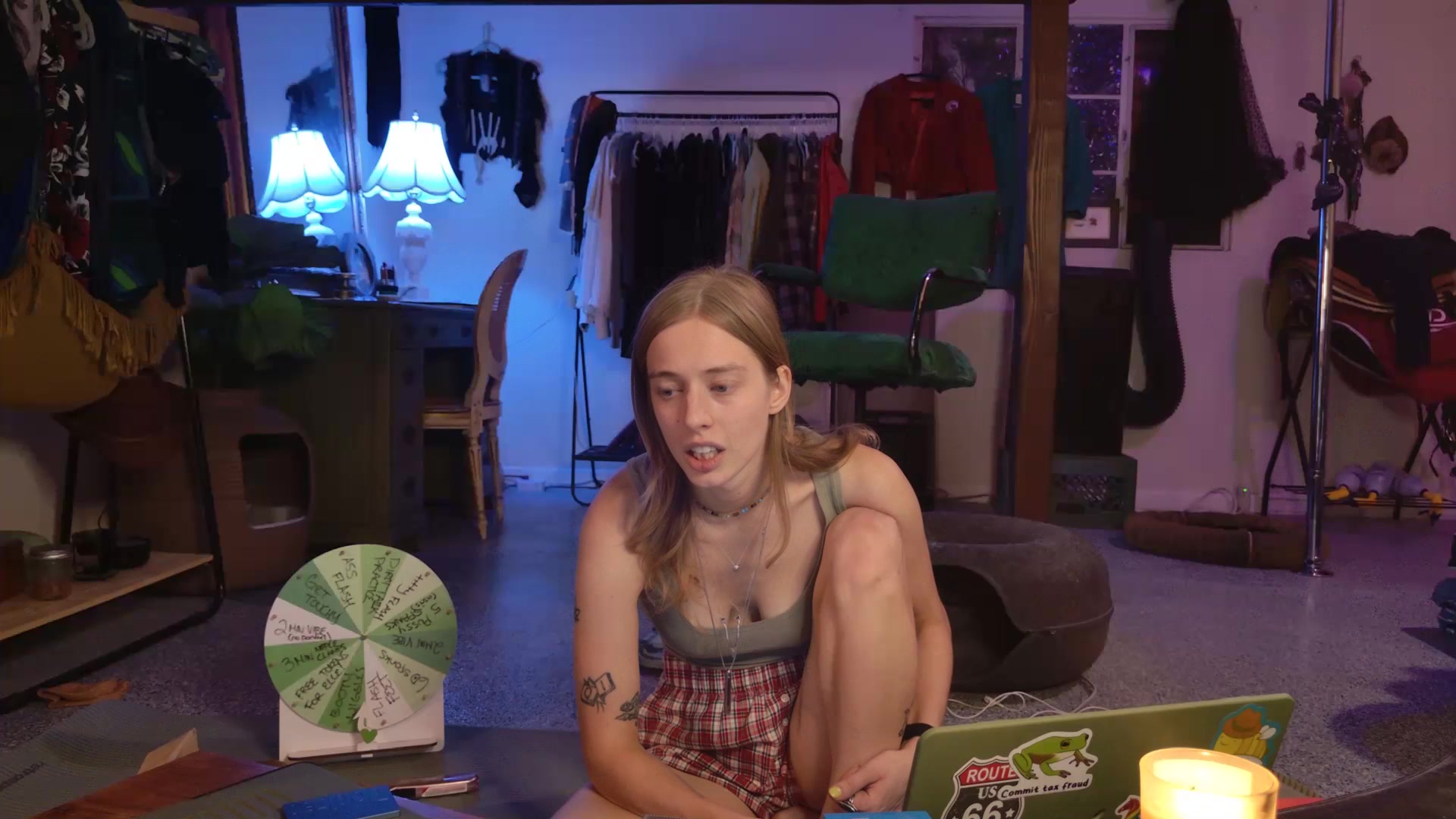 Gallery image thumbnail from ellispierce's myfreecams stream on, 12/22/2025, 08:45 image 13 of 20