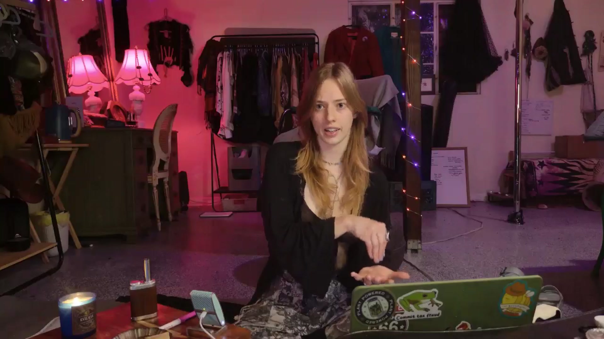Gallery image thumbnail from ellispierce's myfreecams stream on, 01/09/2026, 10:35 image 5 of 20