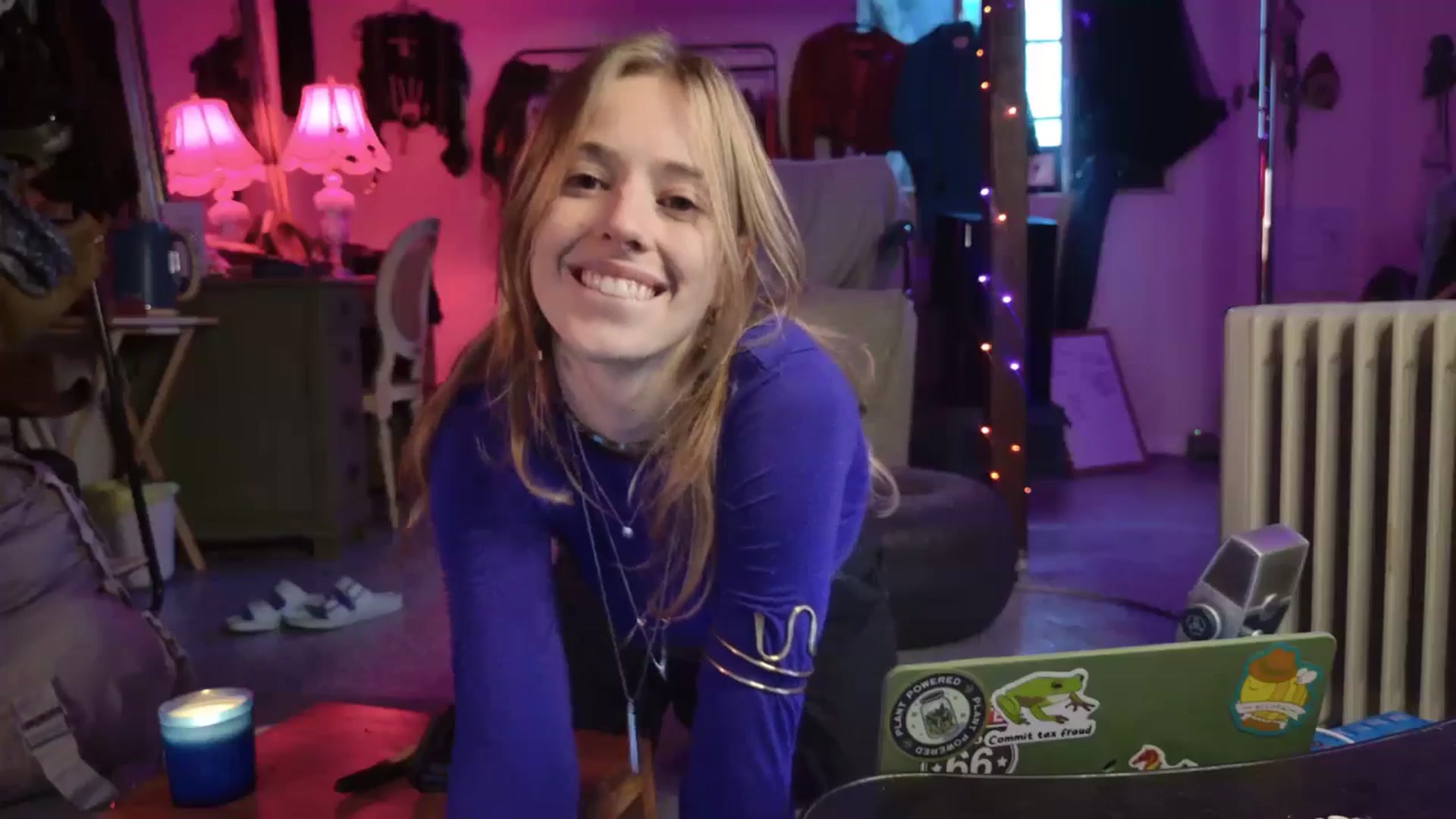 Gallery image thumbnail from ellispierce's myfreecams stream on, 01/10/2026, 15:31 image 7 of 20