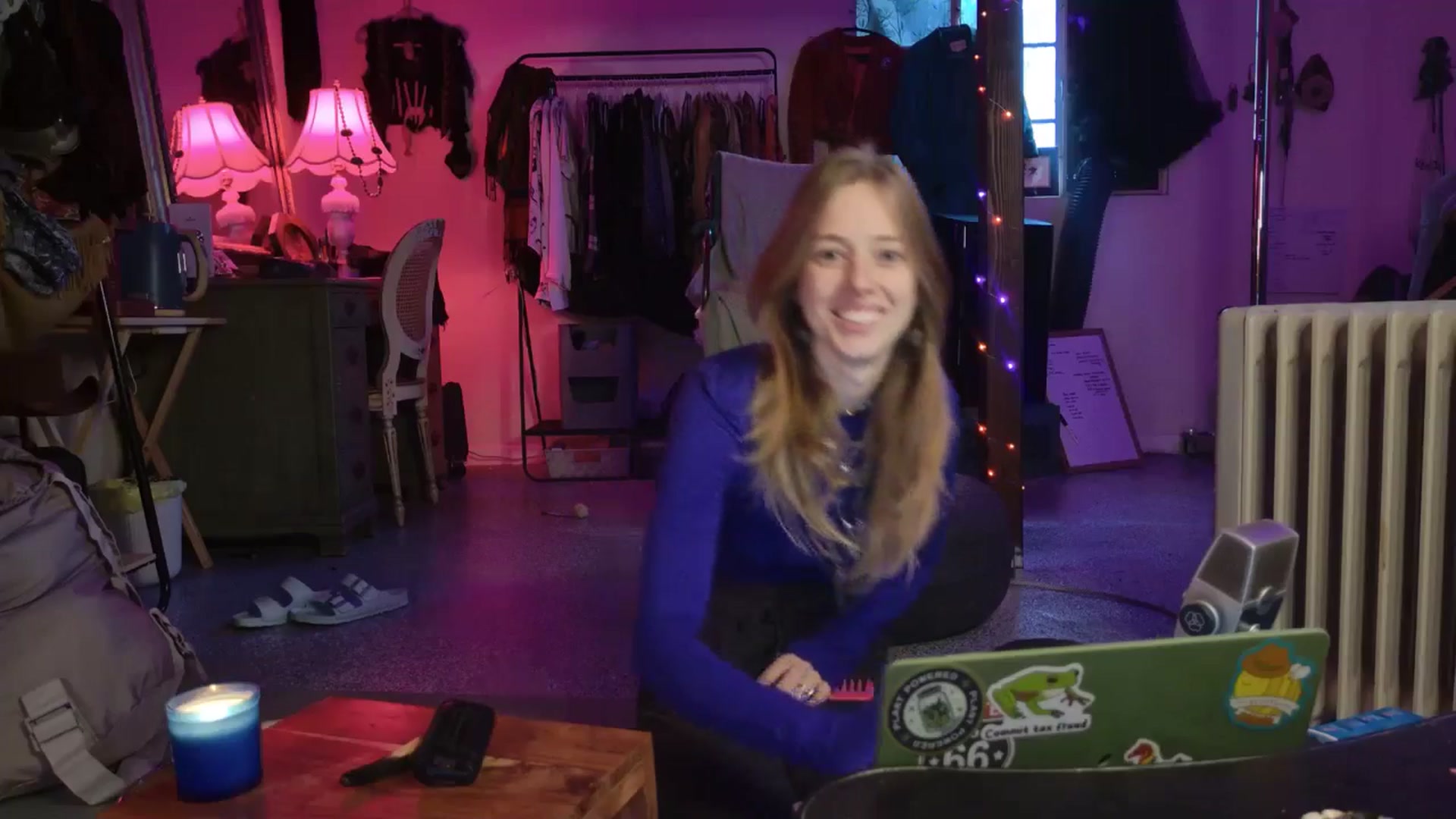 Gallery image thumbnail from ellispierce's myfreecams stream on, 01/10/2026, 15:31 image 13 of 20