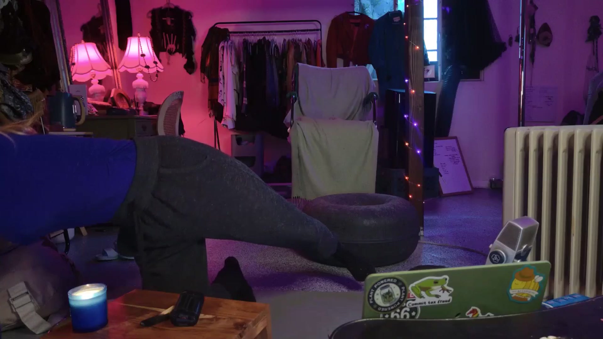Gallery image thumbnail from ellispierce's myfreecams stream on, 01/10/2026, 15:31 image 10 of 20