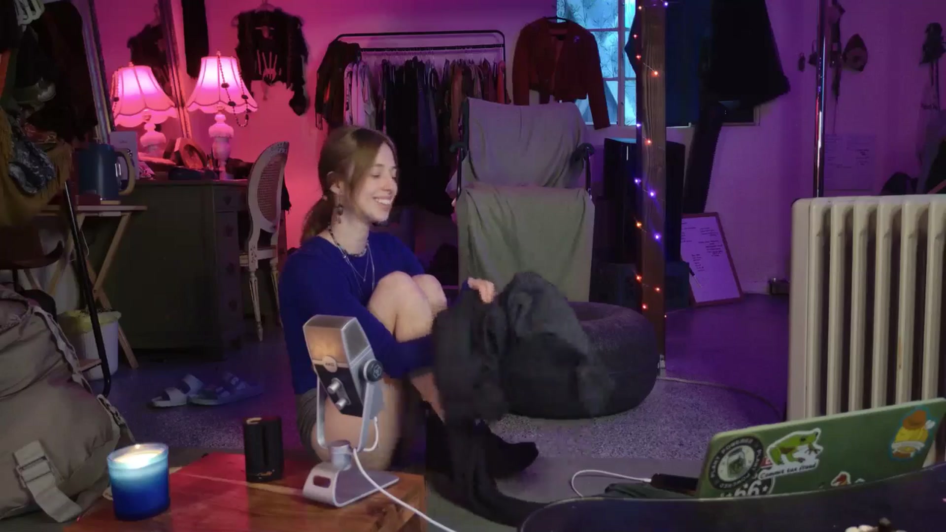Gallery image thumbnail from ellispierce's myfreecams stream on, 01/10/2026, 16:41 image 3 of 20