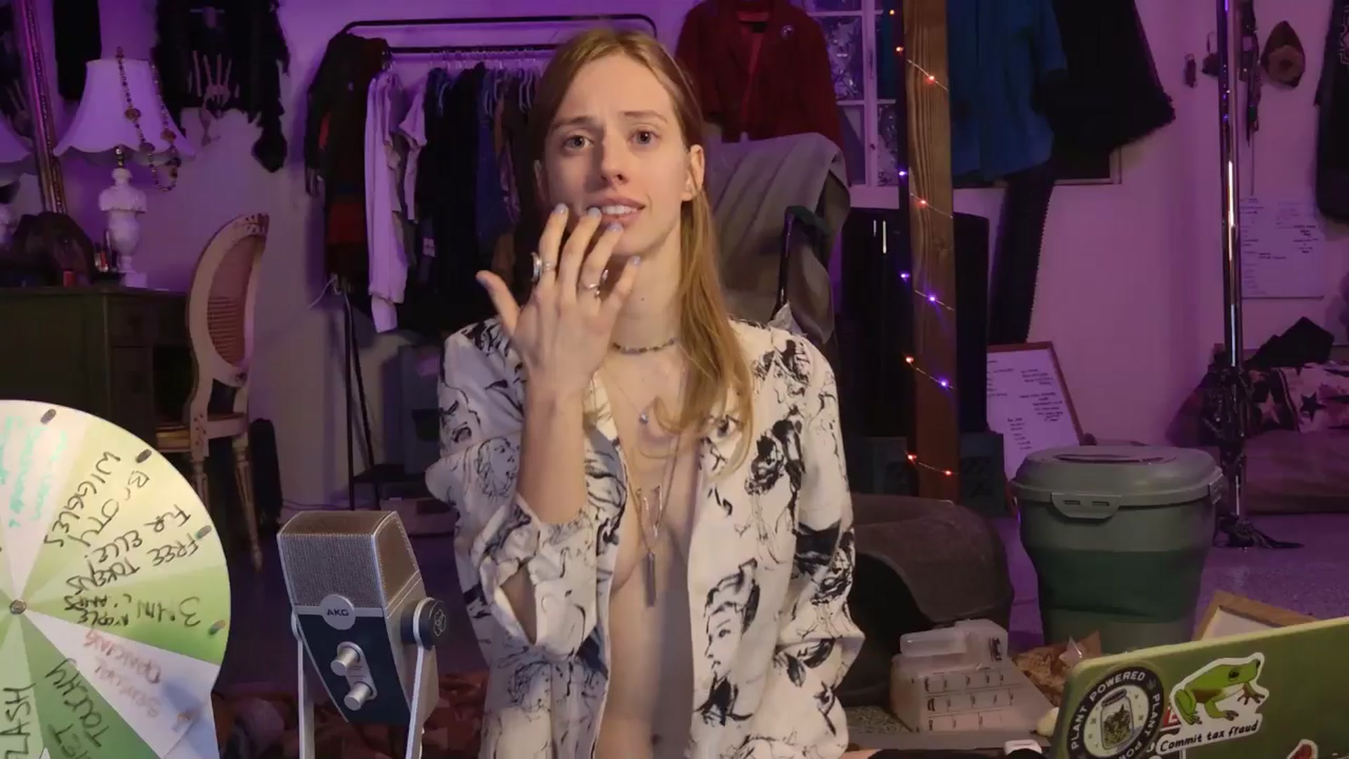 Gallery image thumbnail from ellispierce's myfreecams stream on, 01/12/2026, 13:38 image 8 of 20