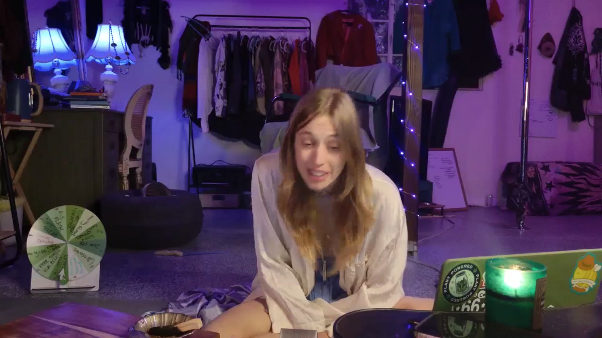 Gallery image thumbnail from ellispierce's myfreecams stream on, 01/17/2026, 14:42 image 17 of 20