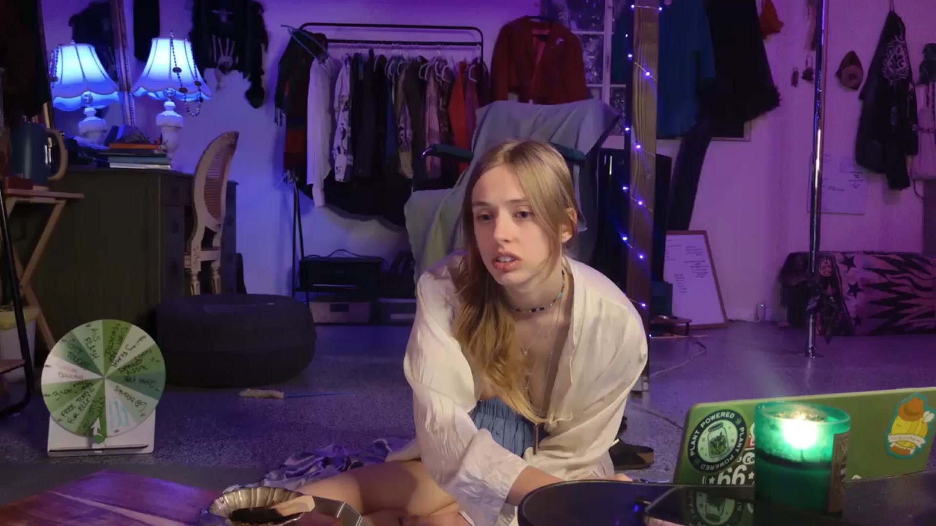 Gallery image thumbnail from ellispierce's myfreecams stream on, 01/17/2026, 14:42 image 13 of 20
