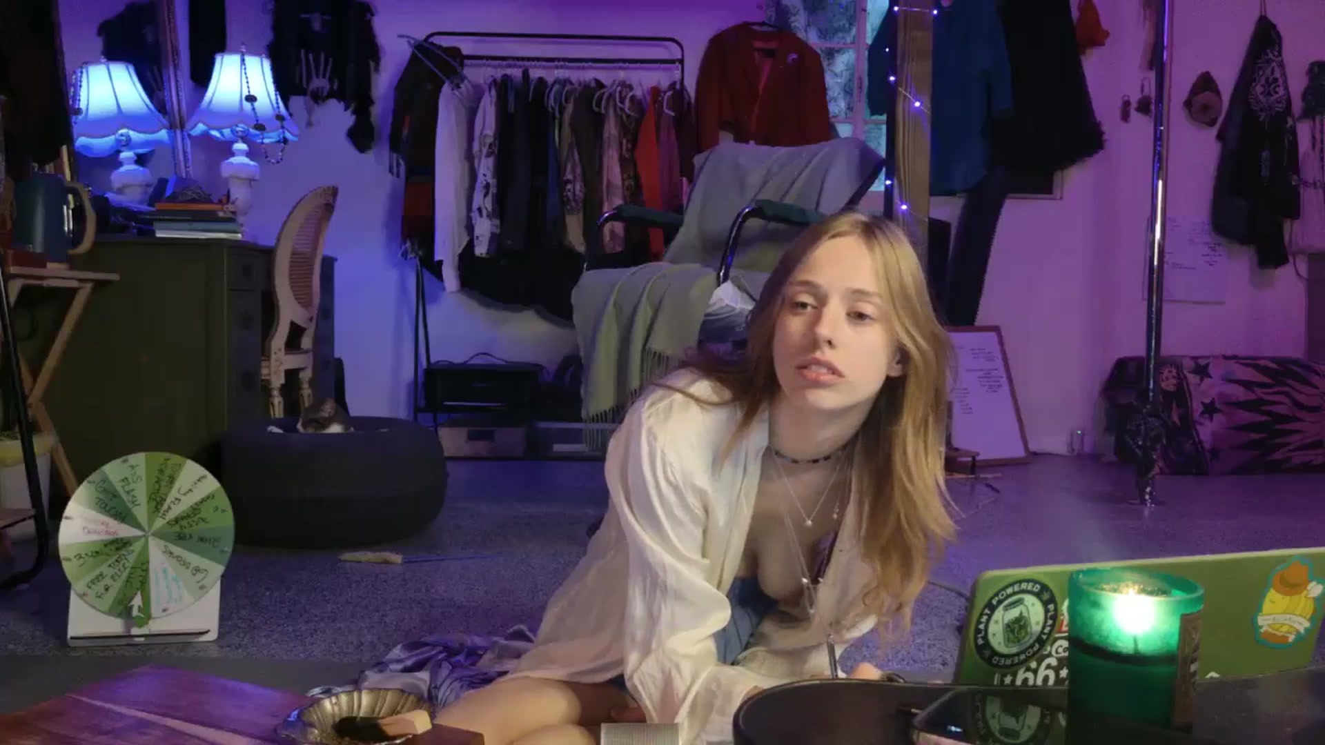 Gallery image thumbnail from ellispierce's myfreecams stream on, 01/17/2026, 14:42 image 19 of 20