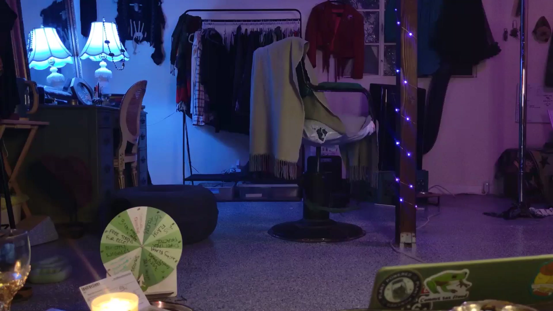 Gallery image thumbnail from ellispierce's myfreecams stream on, 01/20/2026, 08:32 image 14 of 20