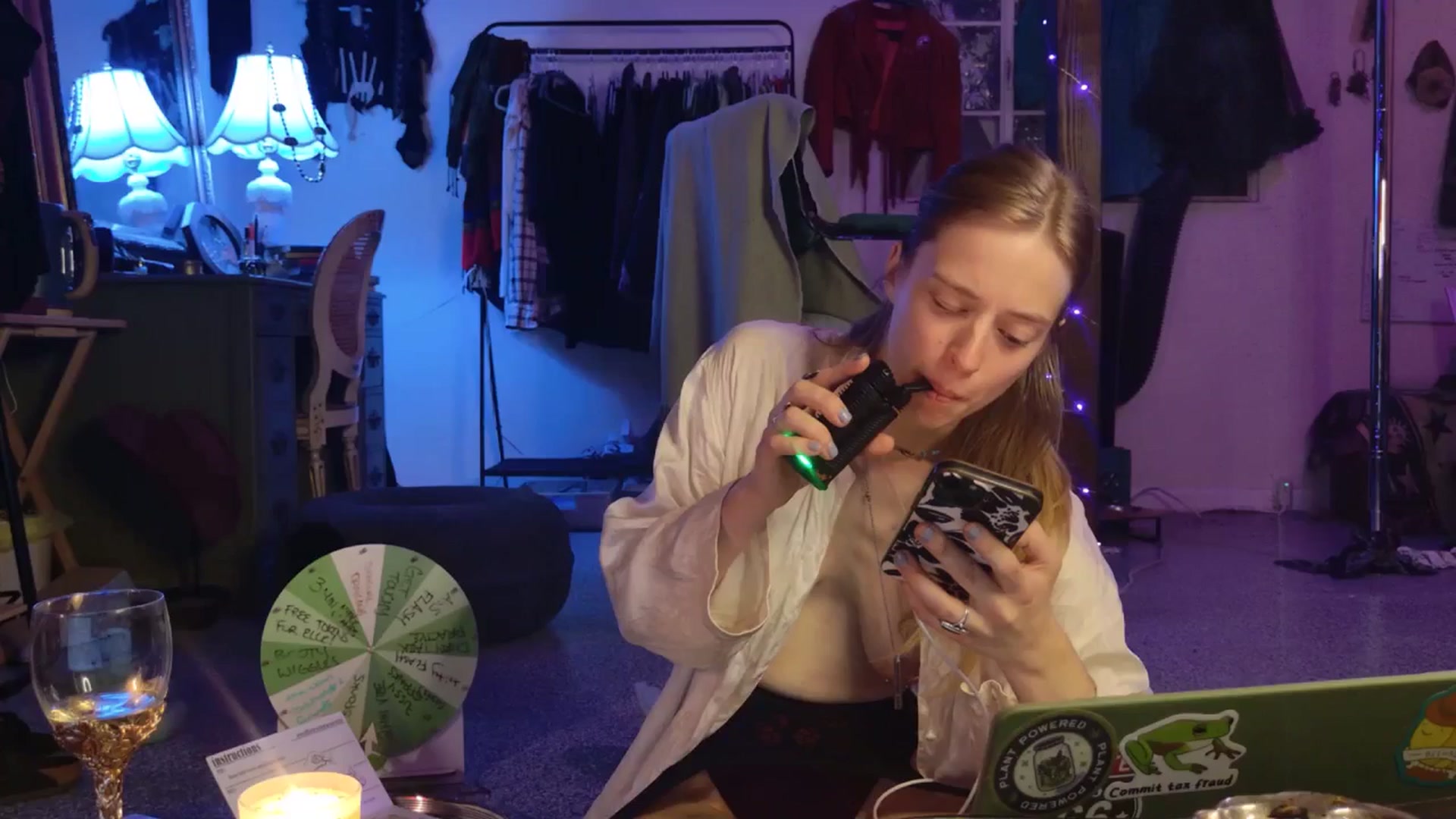 Gallery image thumbnail from ellispierce's myfreecams stream on, 01/20/2026, 08:32 image 1 of 20