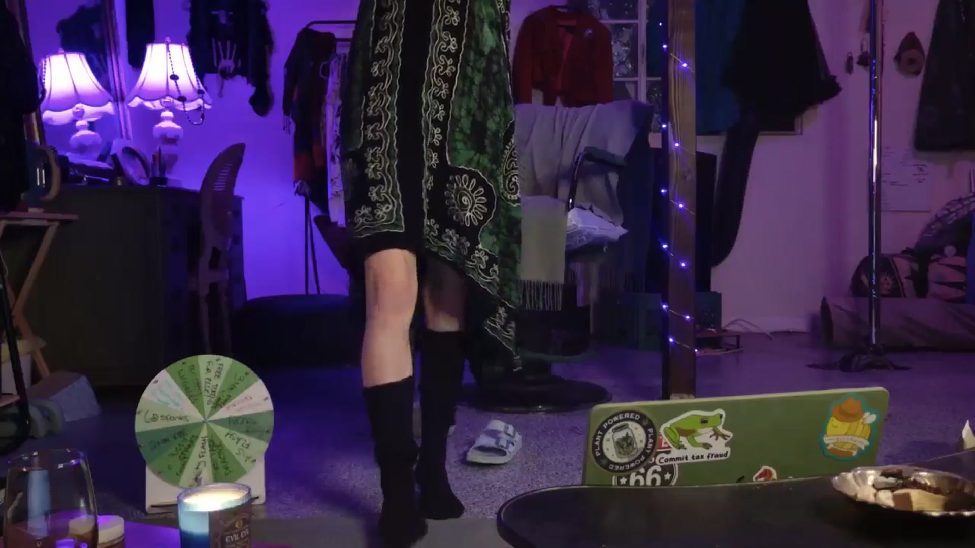 Gallery image thumbnail from ellispierce's myfreecams stream on, 01/22/2026, 08:12 image 8 of 20