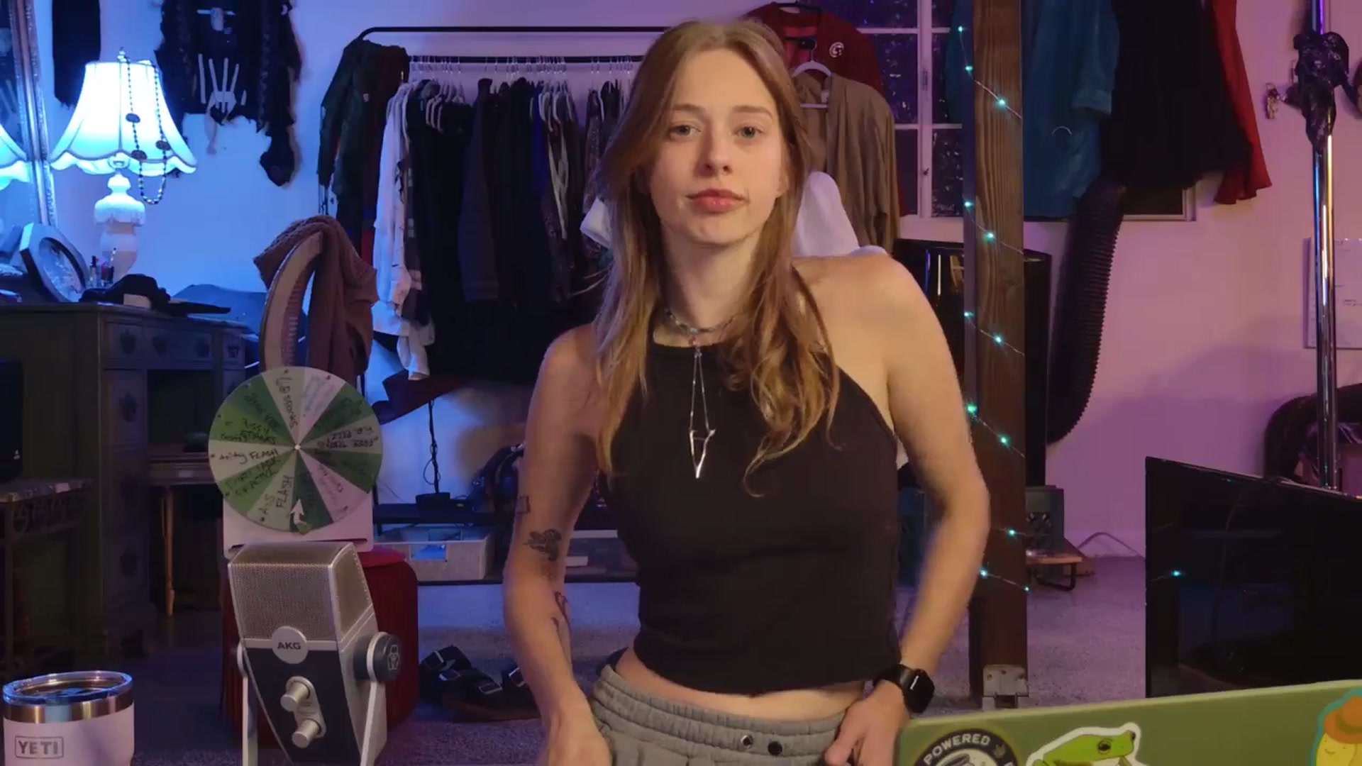 Gallery image thumbnail from ellispierce's myfreecams stream on, 01/27/2026, 08:16 image 4 of 20