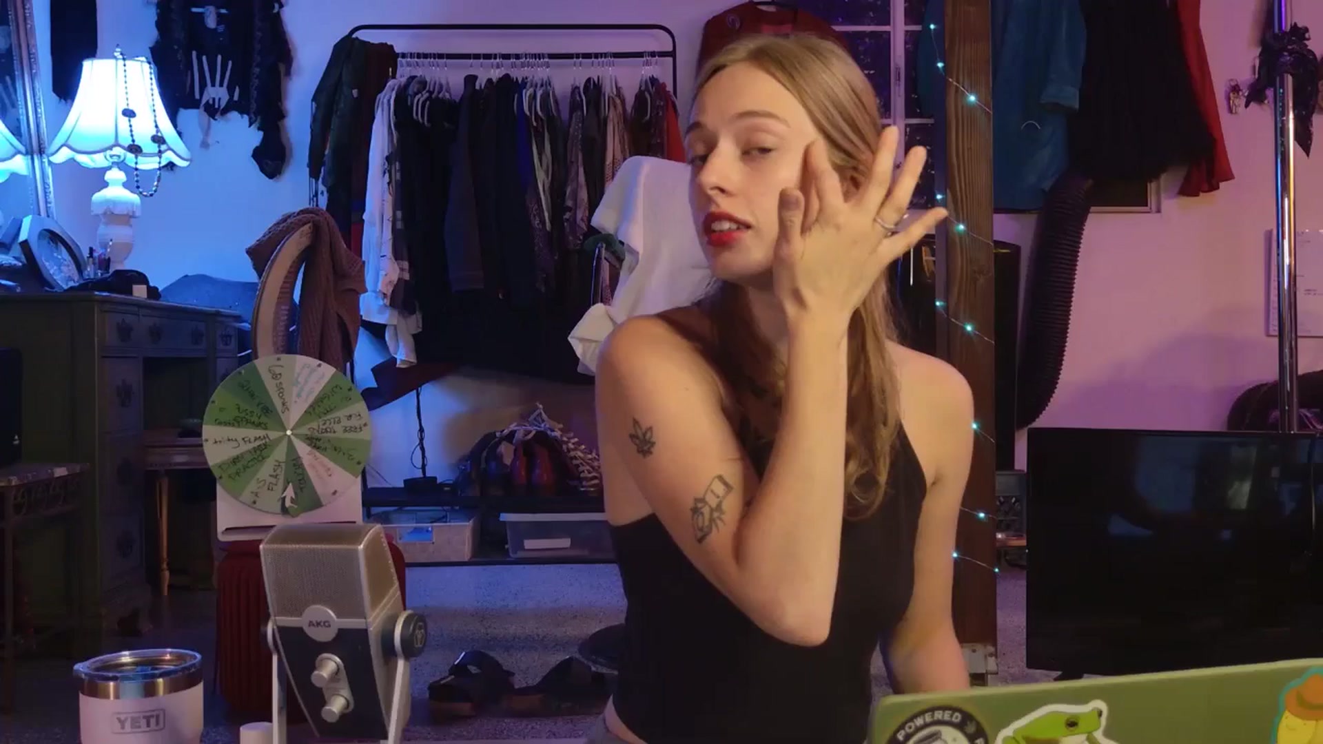 Gallery image thumbnail from ellispierce's myfreecams stream on, 01/27/2026, 08:16 image 13 of 20