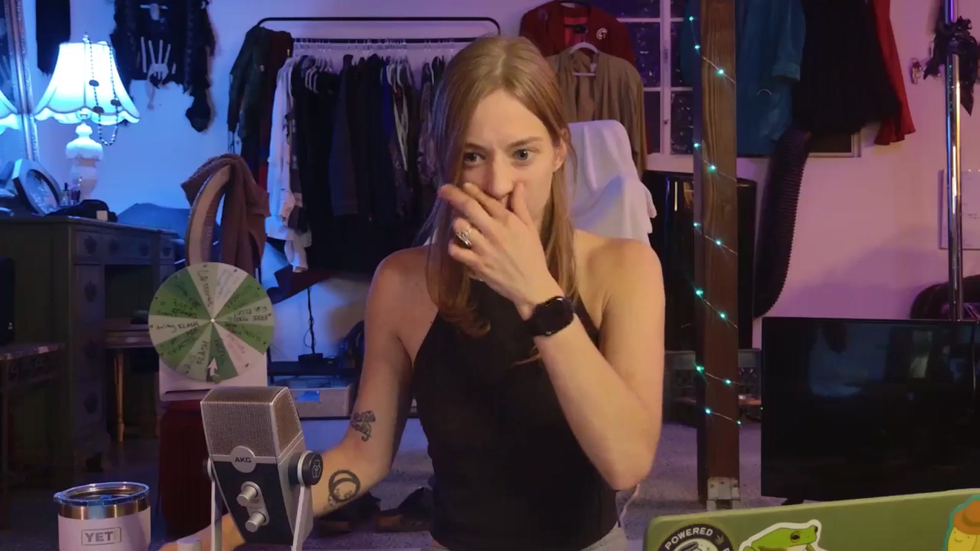Gallery image thumbnail from ellispierce's myfreecams stream on, 01/27/2026, 08:16 image 14 of 20