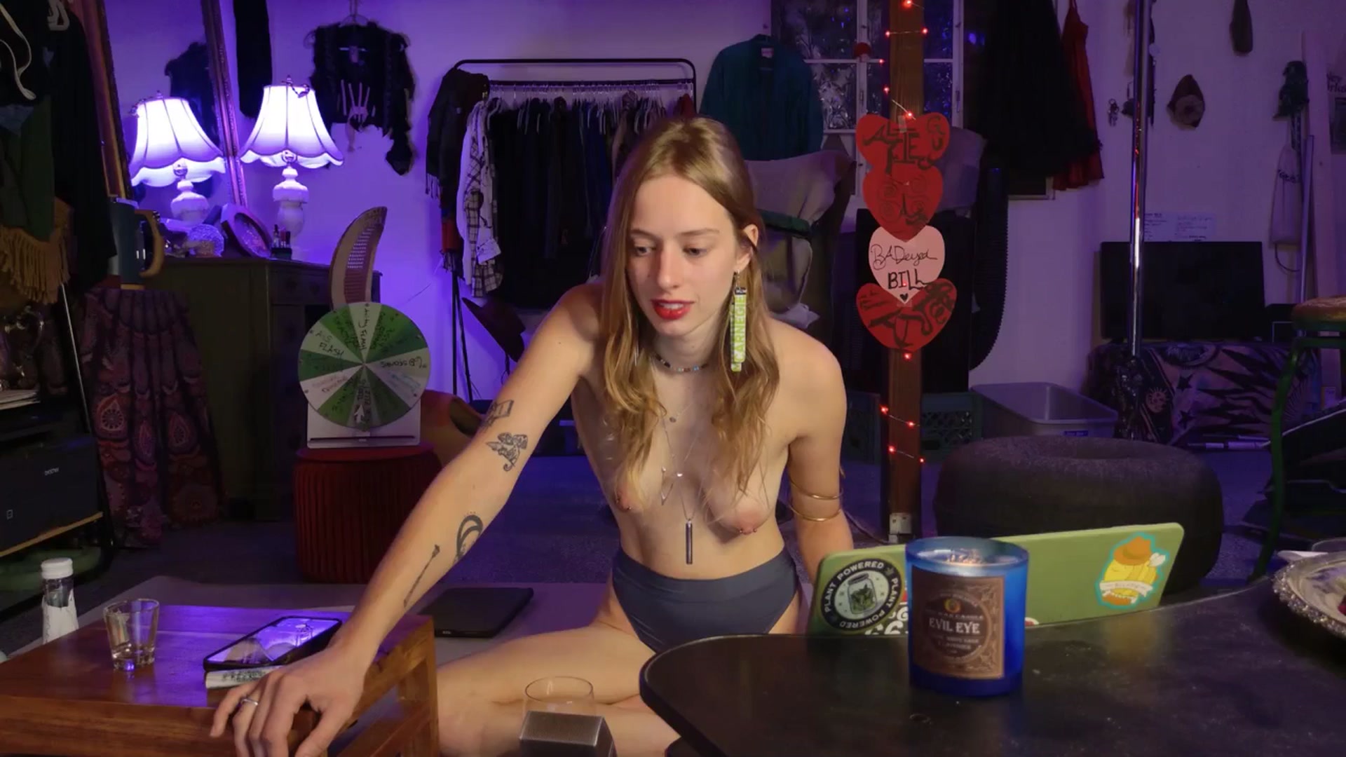 Gallery image thumbnail from ellispierce's myfreecams stream on, 02/07/2026, 10:15 image 7 of 20
