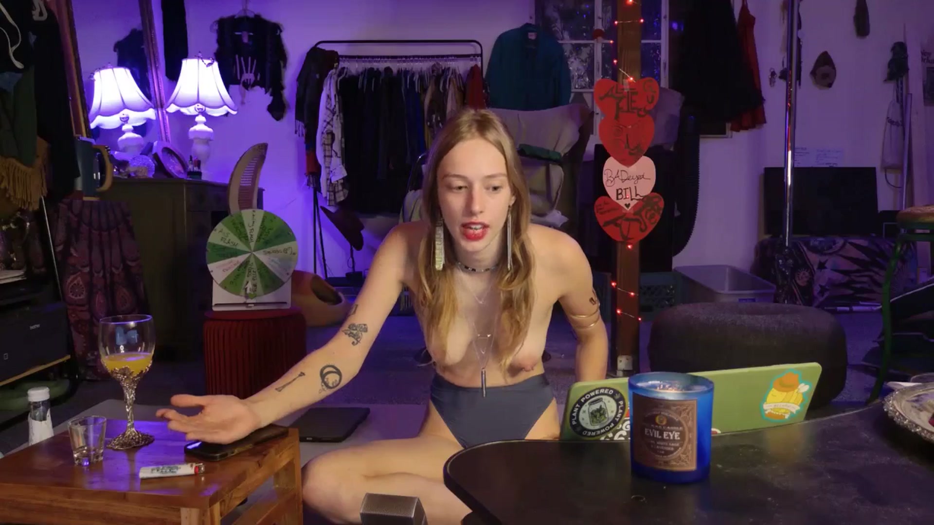 Gallery image thumbnail from ellispierce's myfreecams stream on, 02/07/2026, 10:15 image 8 of 20
