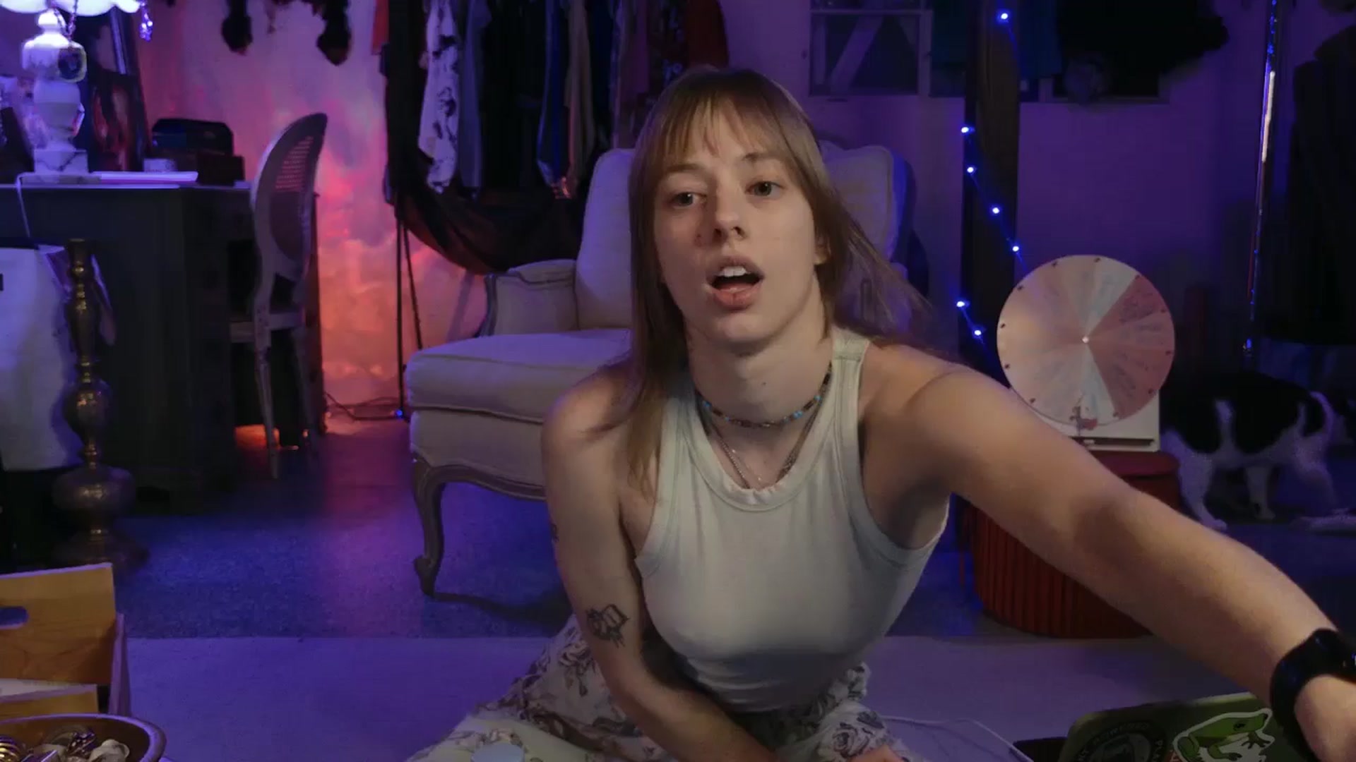 Gallery image thumbnail from ellispierce's myfreecams stream on, 03/16/2026, 06:09 image 1 of 20