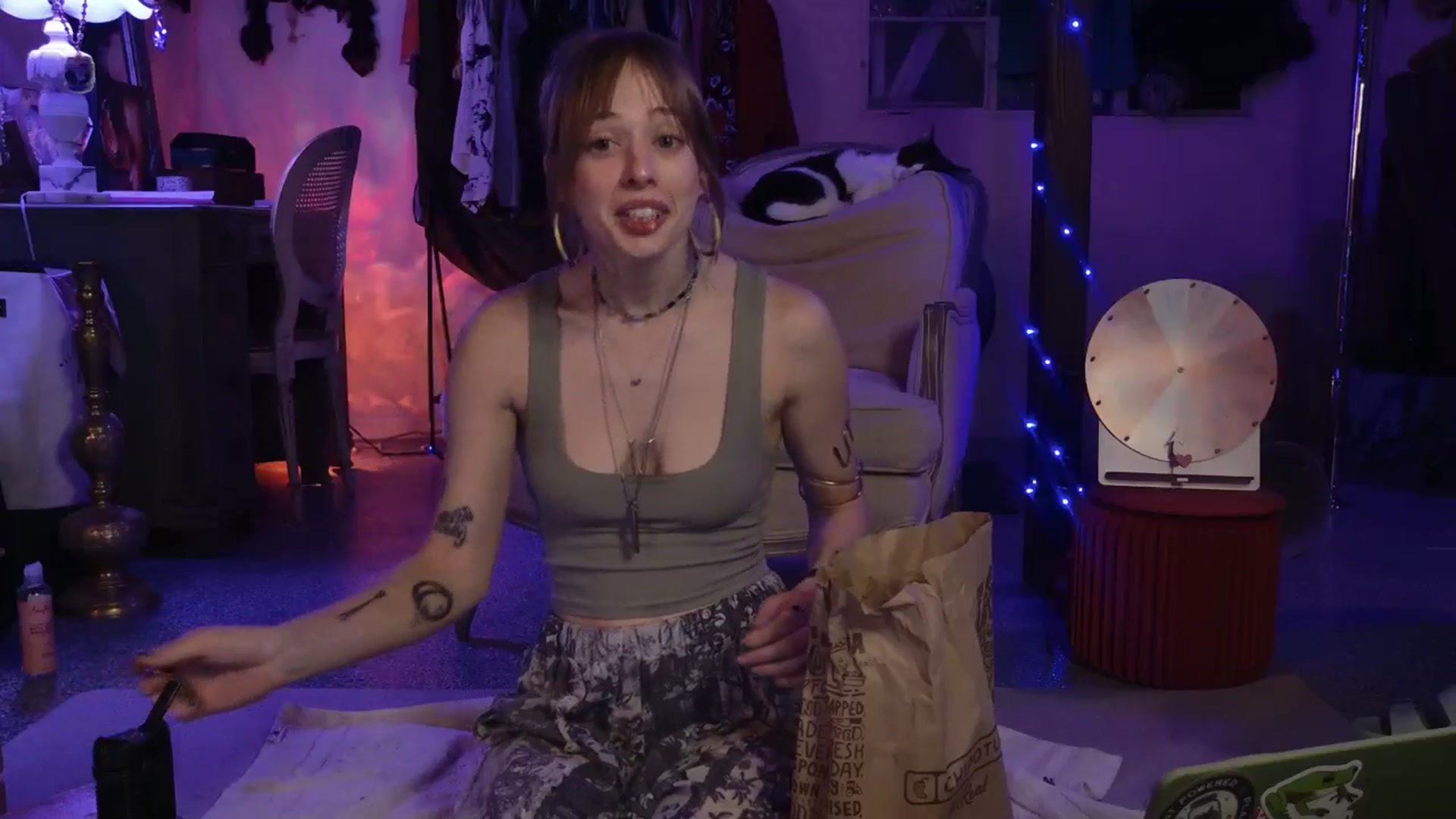 Gallery image thumbnail from ellispierce's myfreecams stream on, 03/16/2026, 09:04 image 3 of 20