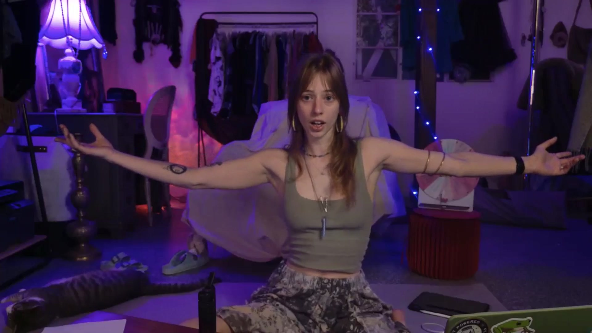 Gallery image thumbnail from ellispierce's myfreecams stream on, 03/17/2026, 07:47 image 19 of 20