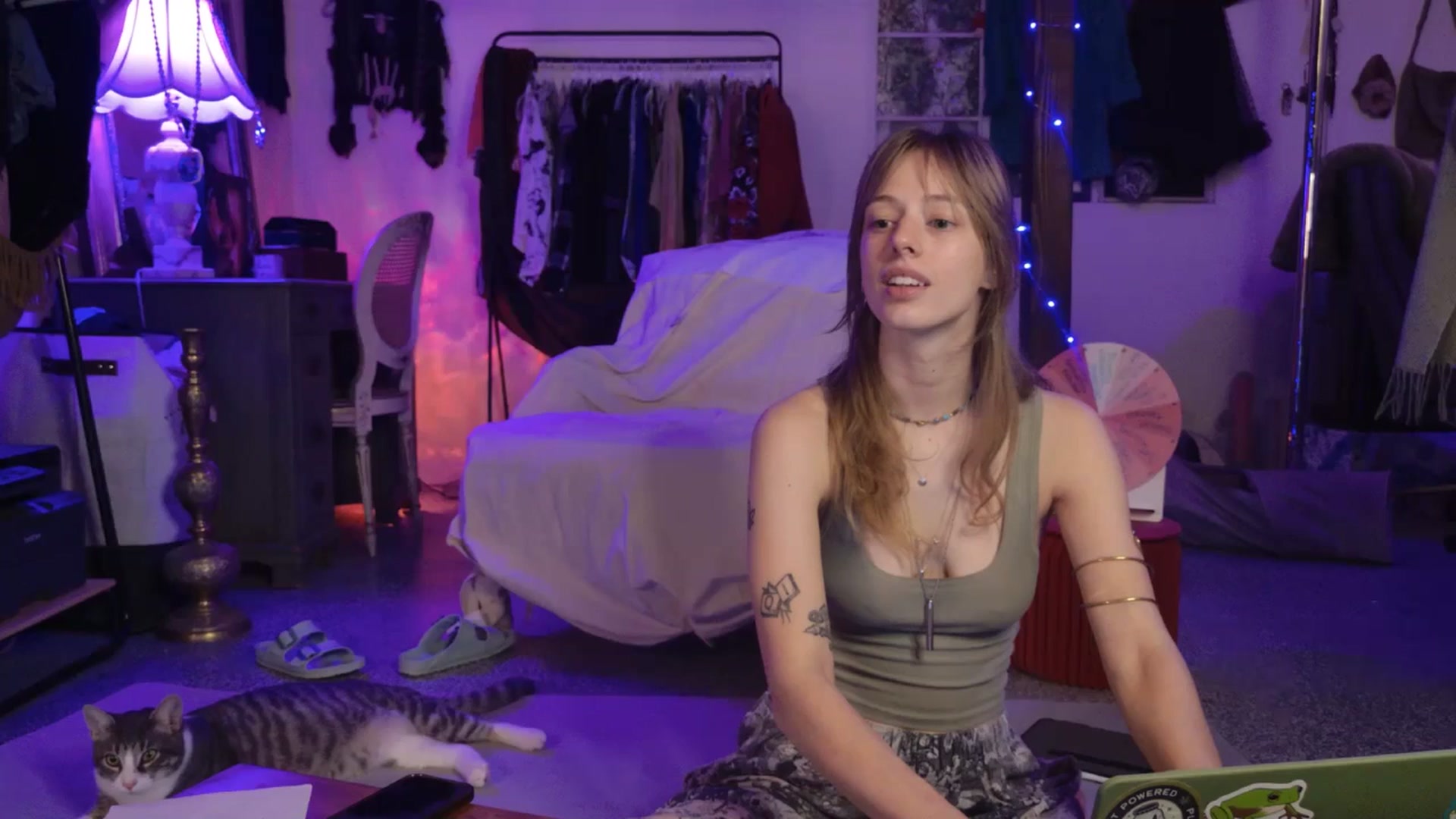 Gallery image thumbnail from ellispierce's myfreecams stream on, 03/17/2026, 07:47 image 9 of 20