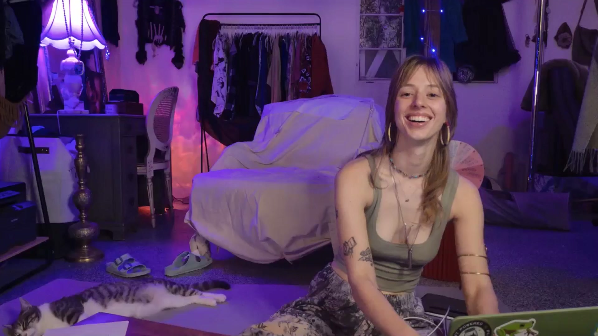Gallery image thumbnail from ellispierce's myfreecams stream on, 03/17/2026, 07:47 image 13 of 20