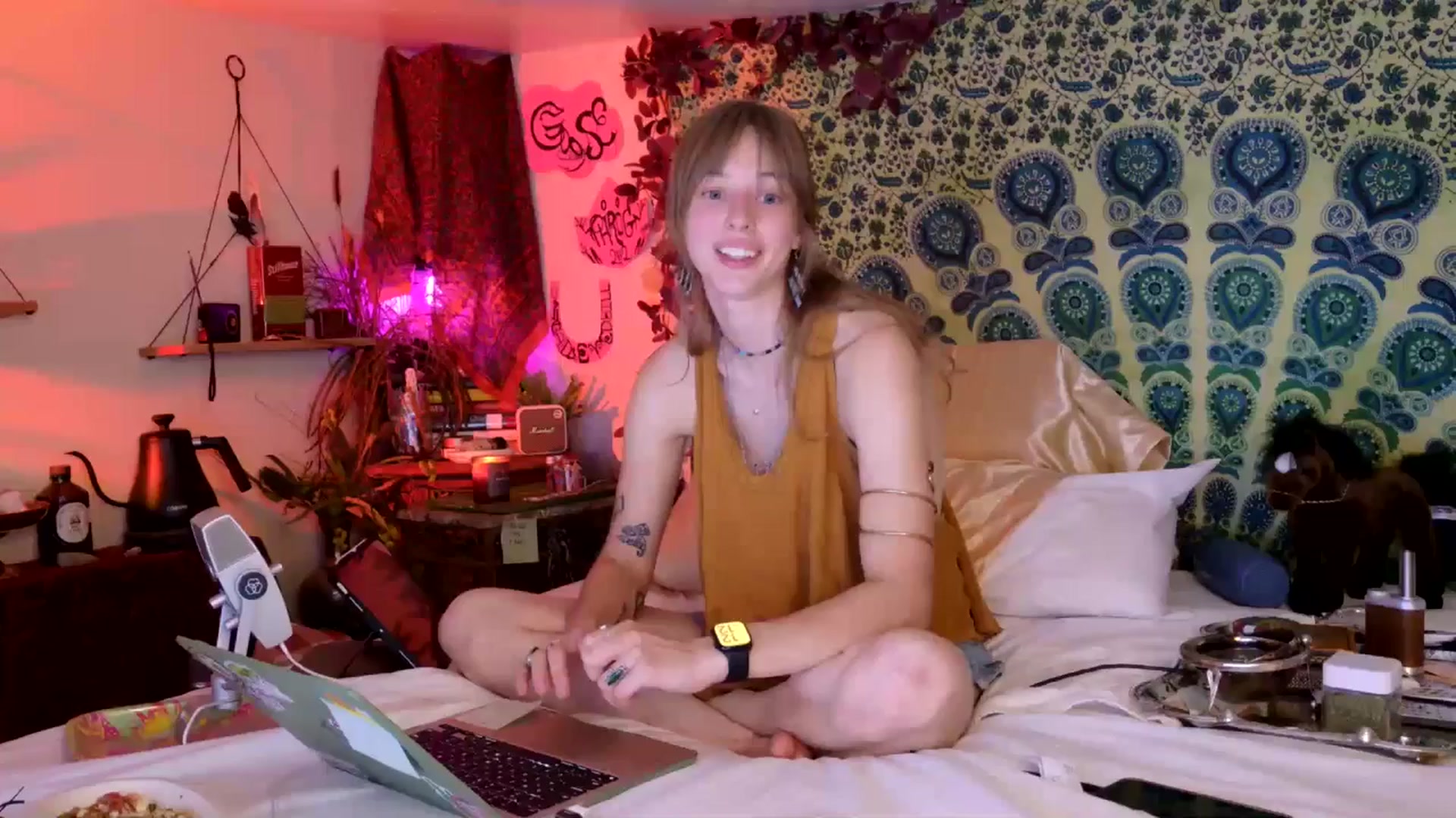 Gallery image thumbnail from ellispierce's myfreecams stream on, 04/12/2026, 07:59 image 13 of 20