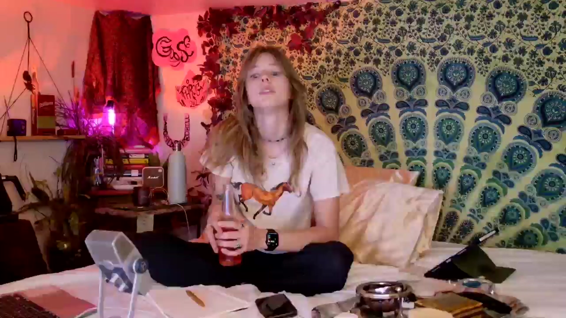 Gallery image thumbnail from ellispierce's myfreecams stream on, 05/09/2026, 10:14 image 1 of 20