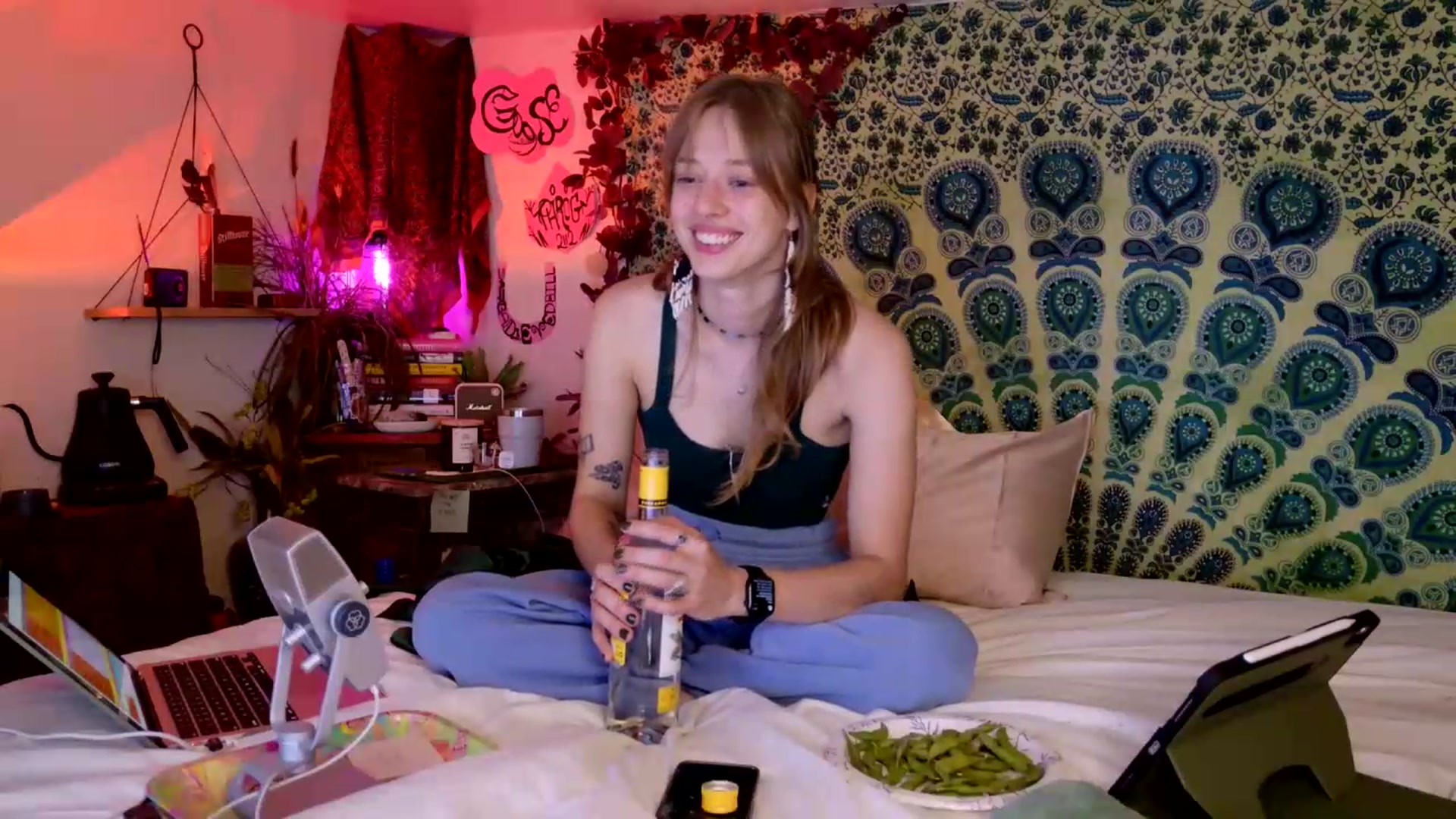 Gallery image thumbnail from ellispierce's myfreecams stream on, 05/14/2026, 08:26 image 9 of 20