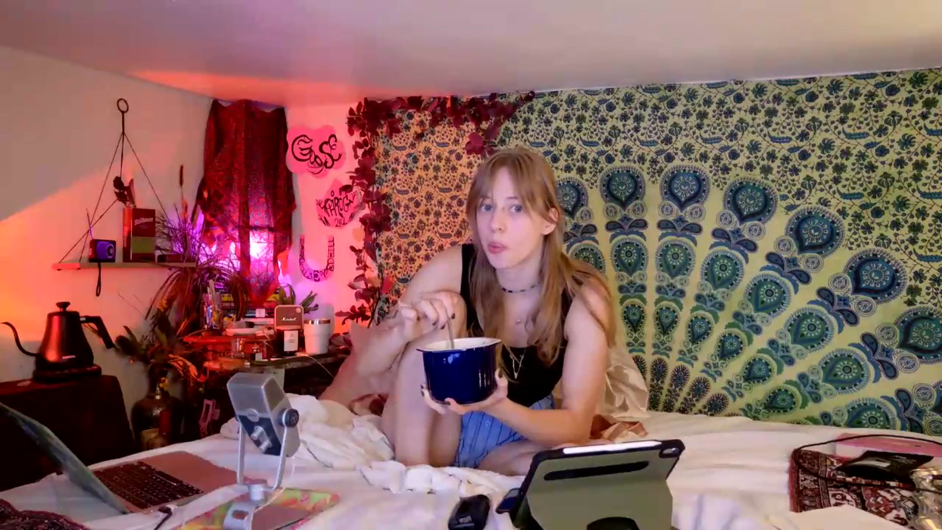 Gallery image thumbnail from ellispierce's myfreecams stream on, 05/24/2026, 06:34 image 6 of 20