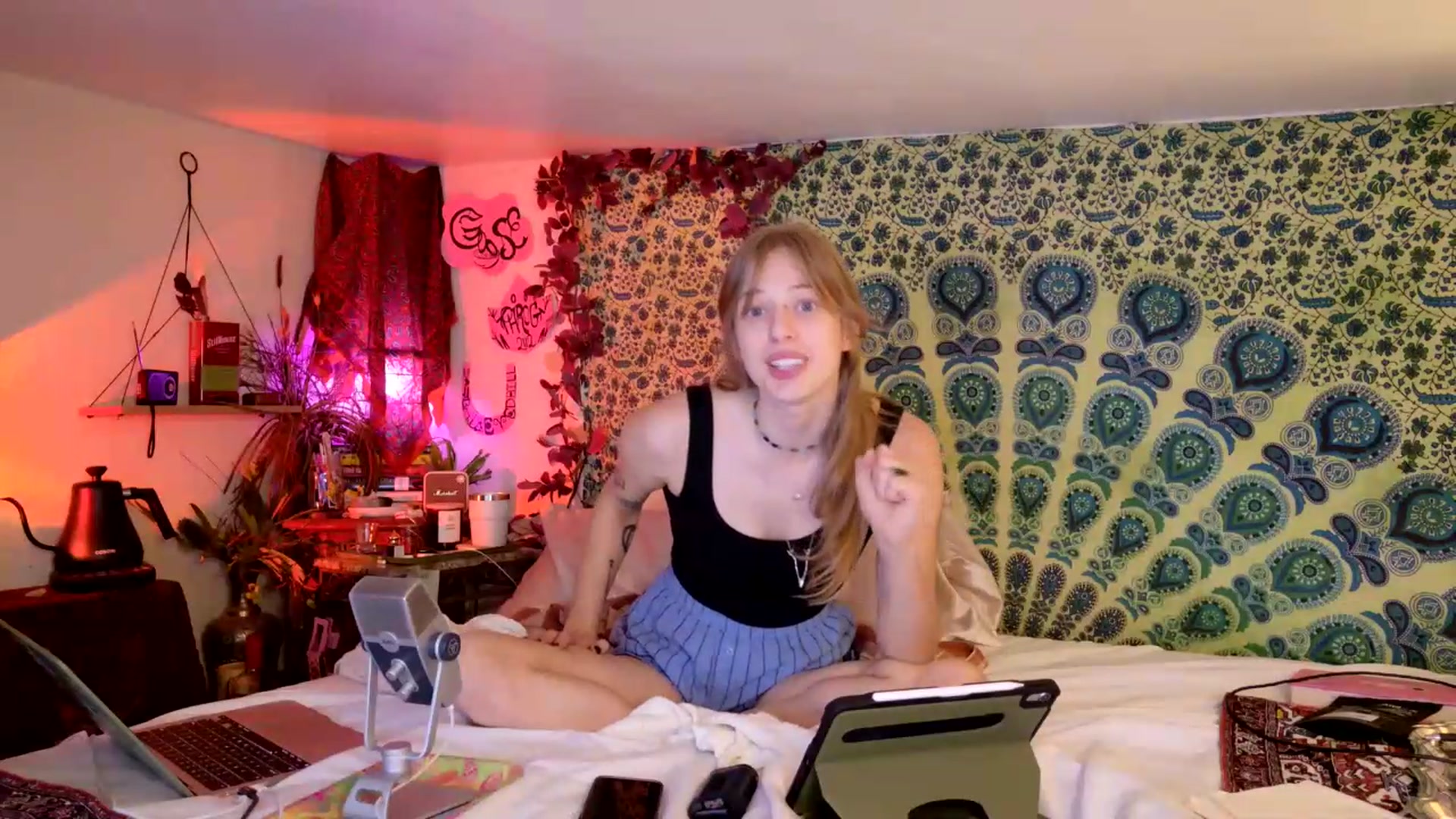 Gallery image thumbnail from ellispierce's myfreecams stream on, 05/24/2026, 06:34 image 2 of 20
