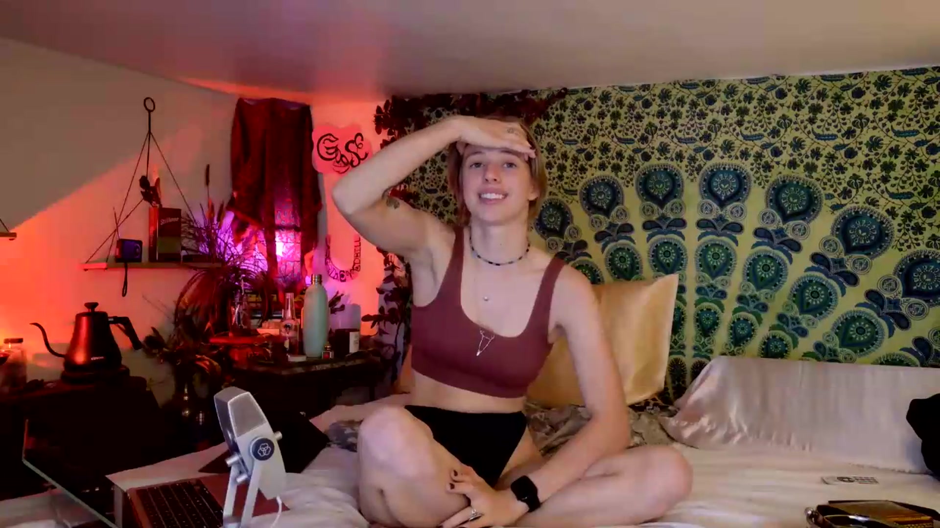 Gallery image thumbnail from ellispierce's myfreecams stream on, 05/28/2026, 08:05 image 11 of 20
