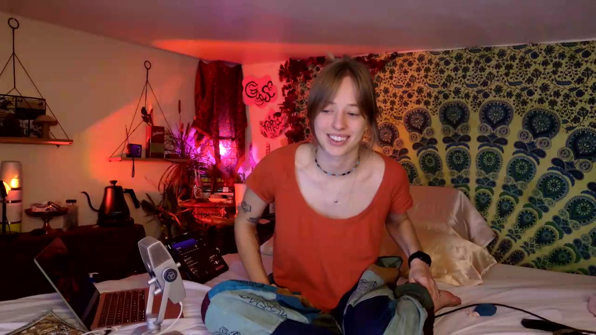 Gallery image thumbnail from ellispierce's myfreecams stream on, 06/01/2026, 07:19 image 17 of 20