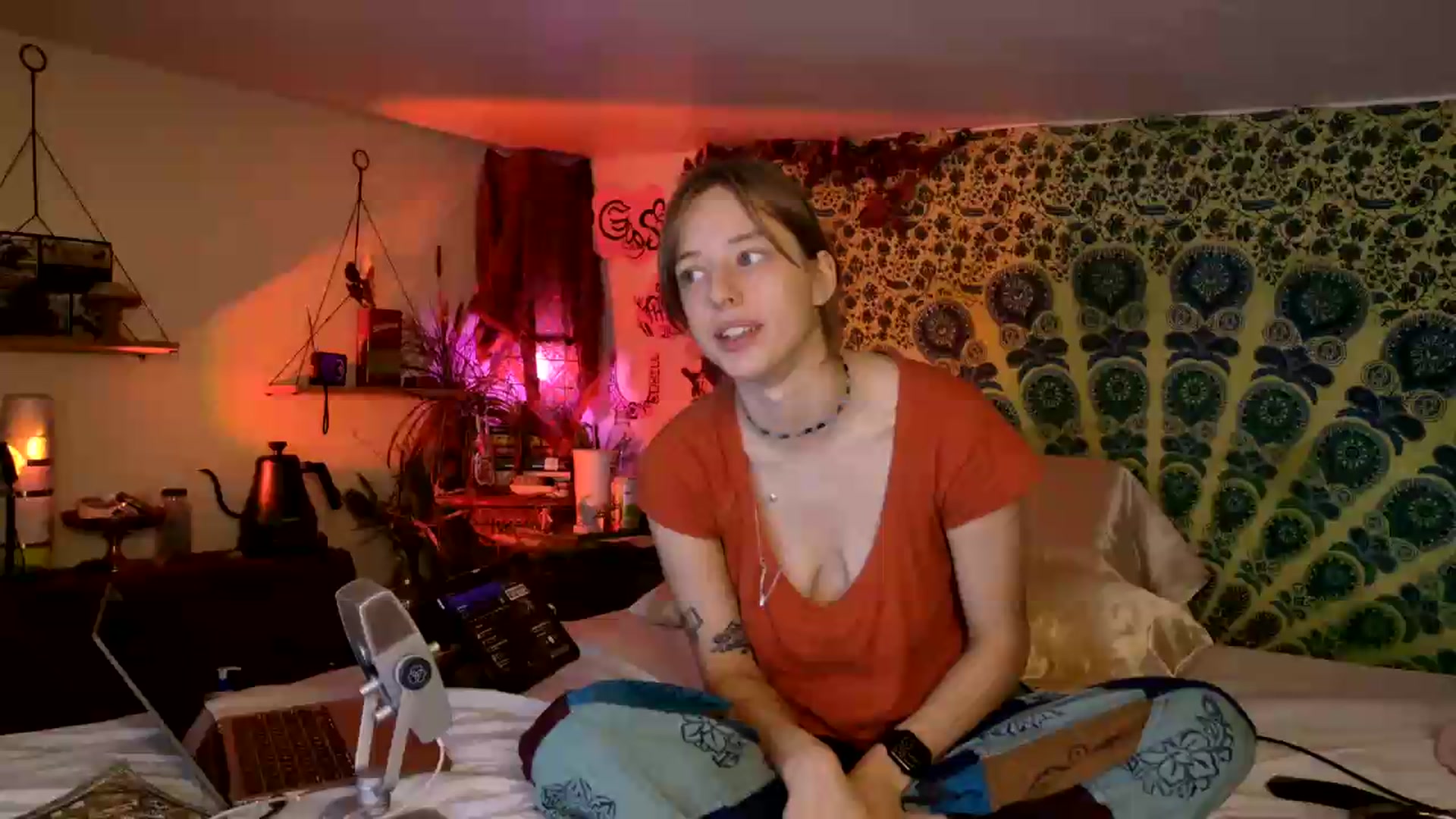 Gallery image thumbnail from ellispierce's myfreecams stream on, 06/01/2026, 07:19 image 14 of 20