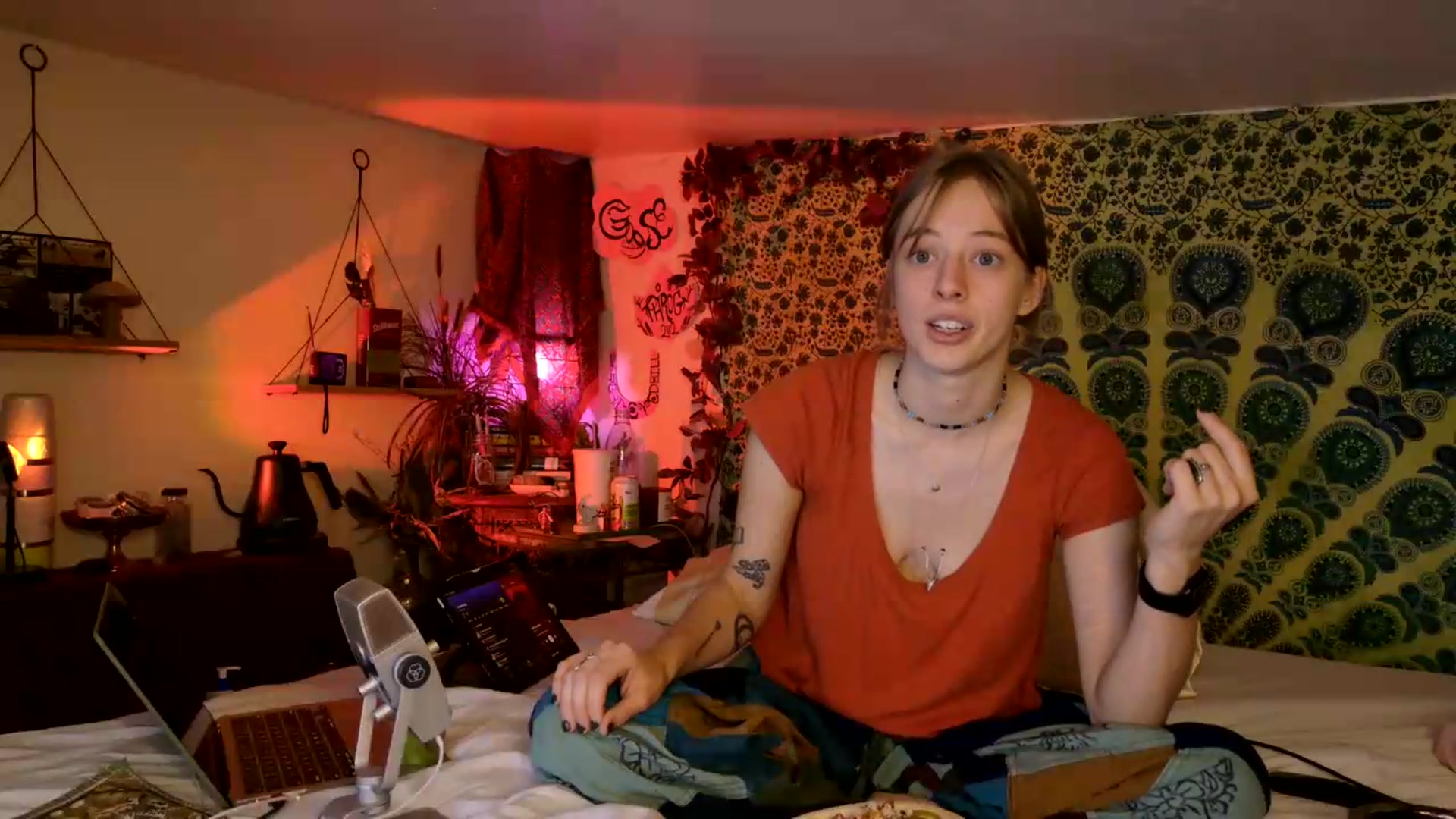 Gallery image thumbnail from ellispierce's myfreecams stream on, 06/01/2026, 07:19 image 11 of 20