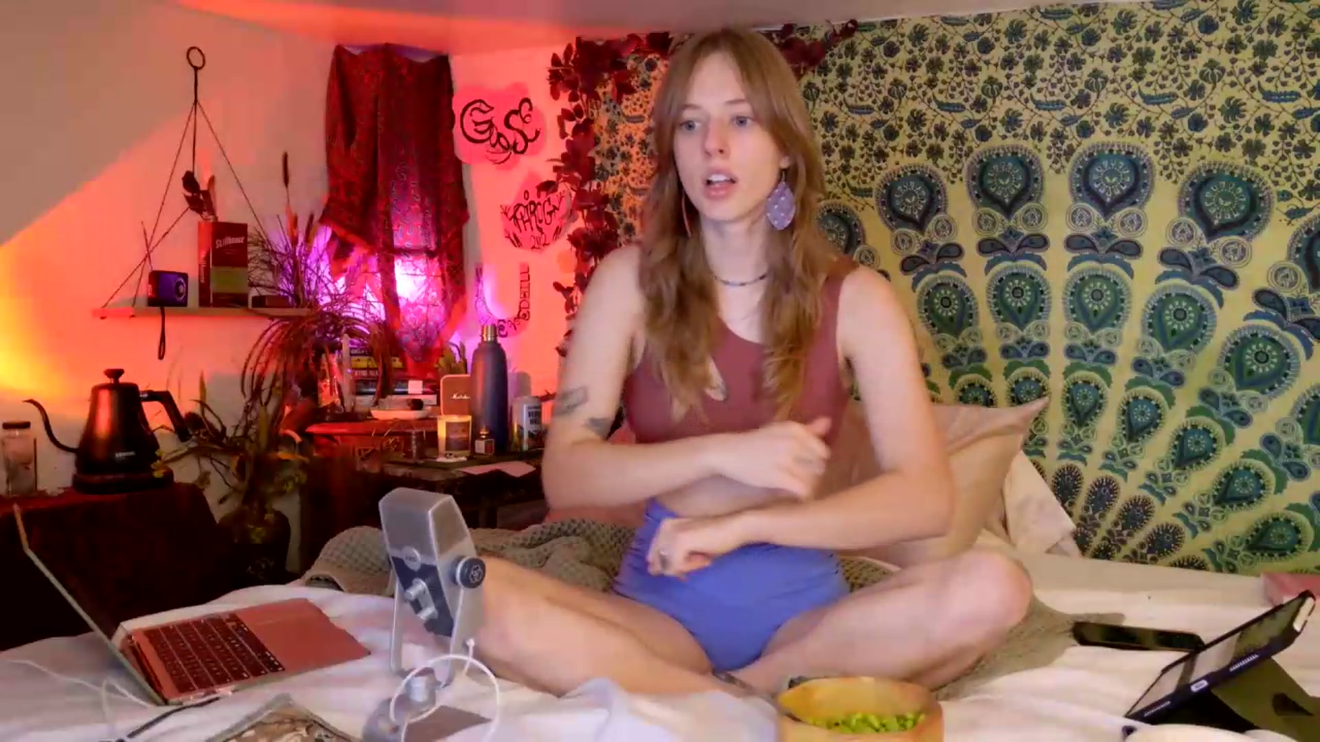 Gallery image thumbnail from ellispierce's myfreecams stream on, 06/05/2026, 10:07 image 2 of 20