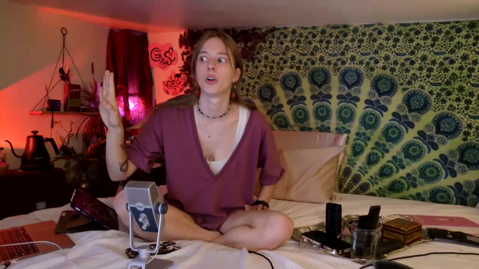 Gallery image thumbnail from ellispierce's myfreecams stream on, 06/11/2026, 09:27 image 15 of 20