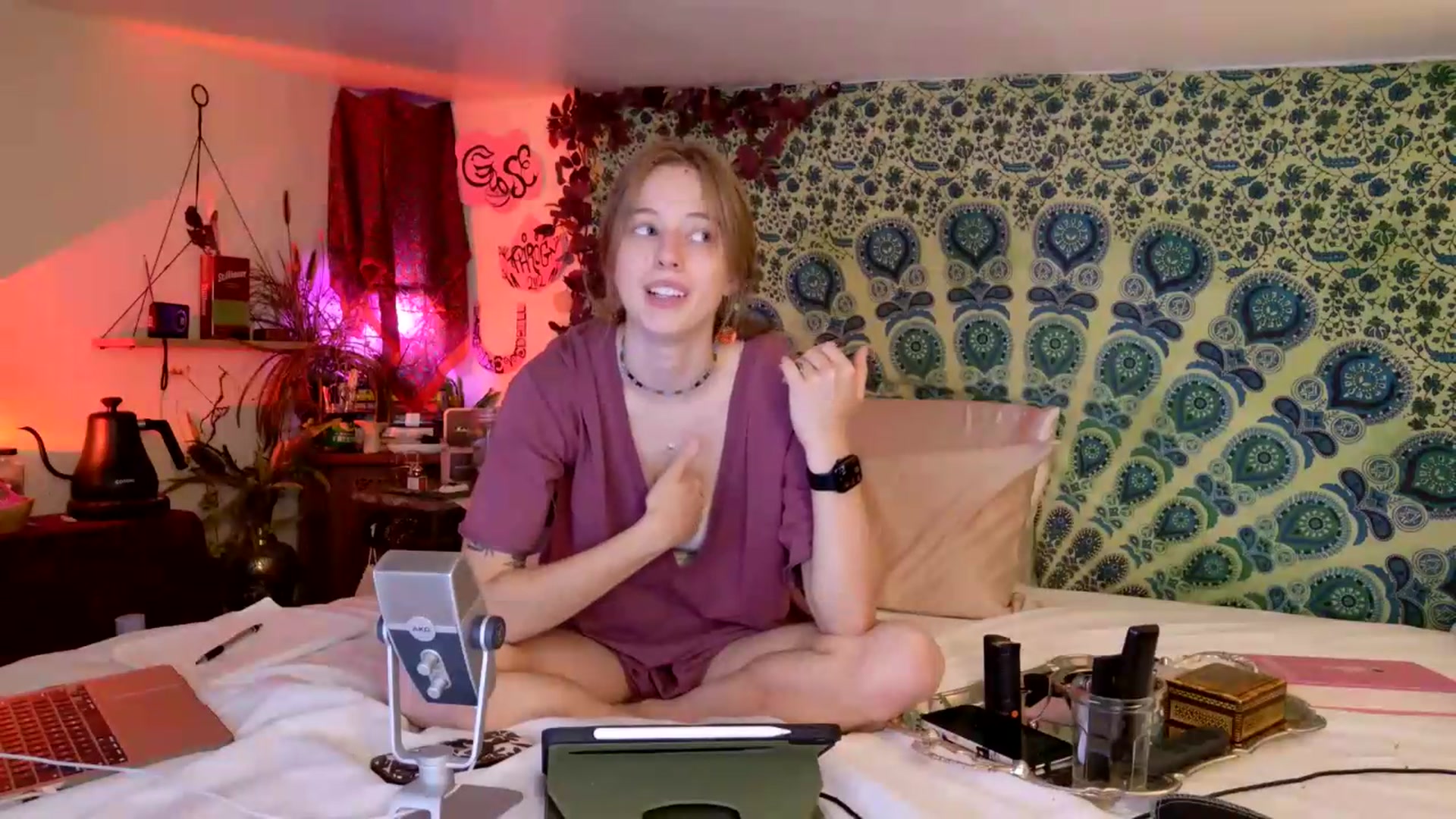 Gallery image thumbnail from ellispierce's myfreecams stream on, 06/11/2026, 09:27 image 13 of 20
