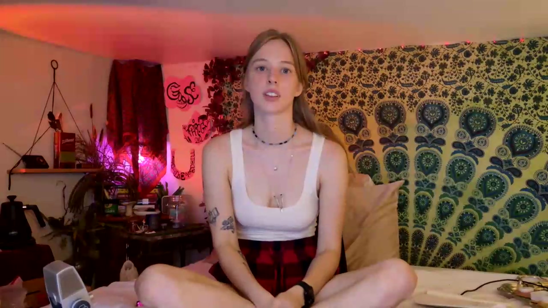 Gallery image thumbnail from ellispierce's myfreecams stream on, 07/04/2026, 07:34 image 16 of 20