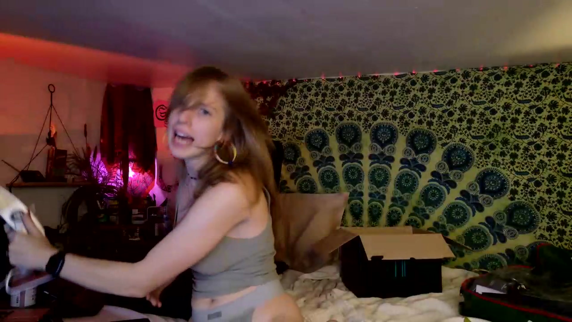 Gallery image thumbnail from ellispierce's myfreecams stream on, 07/12/2026, 09:41 image 10 of 20