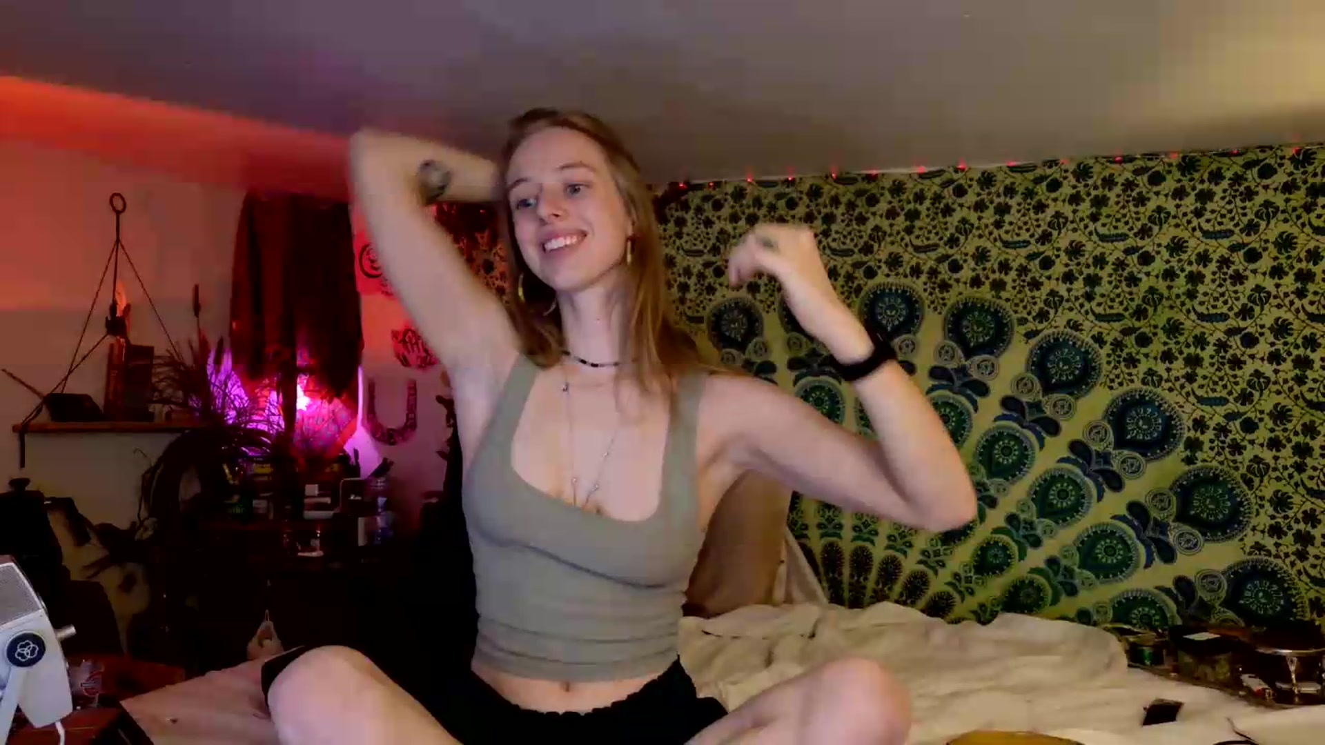 Gallery image thumbnail from ellispierce's myfreecams stream on, 07/12/2026, 09:41 image 2 of 20