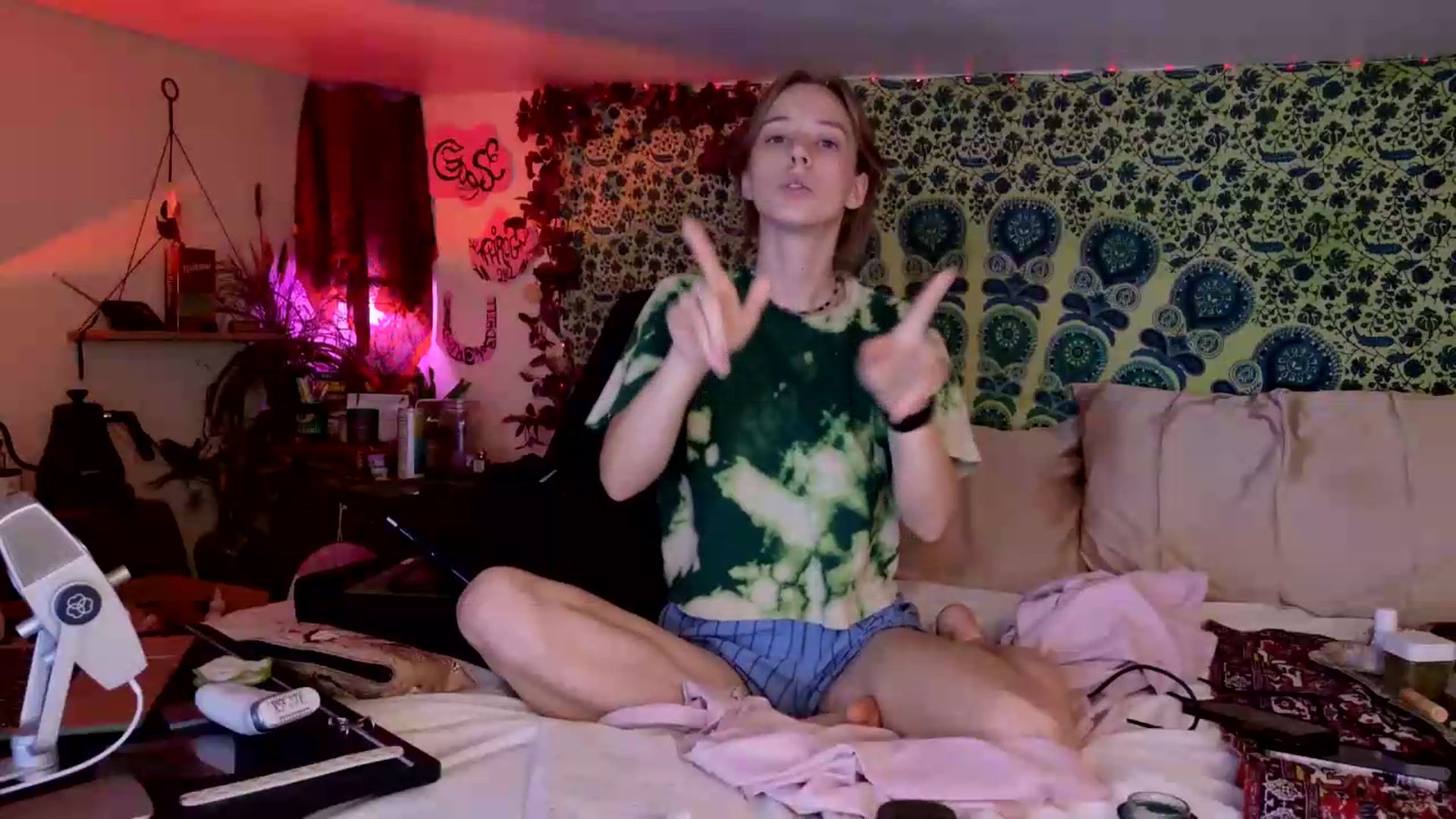 Gallery image thumbnail from ellispierce's myfreecams stream on, 07/28/2026, 14:10 image 8 of 20