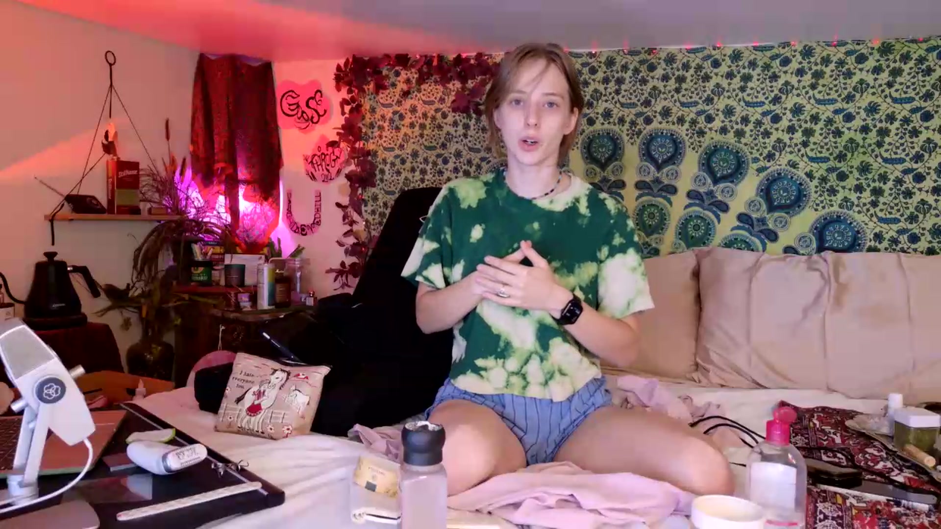 Gallery image thumbnail from ellispierce's myfreecams stream on, 07/28/2026, 14:10 image 5 of 20