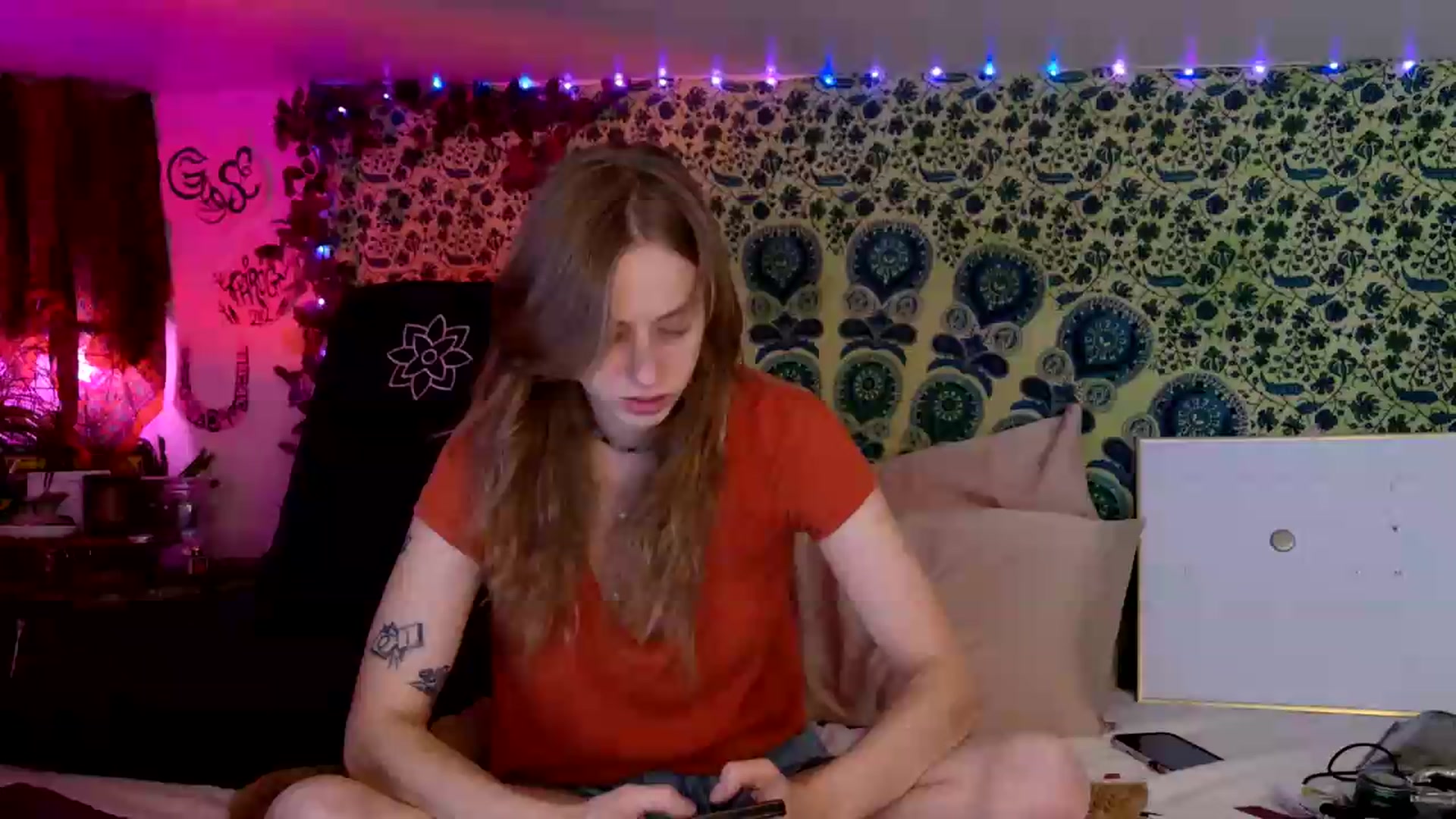 Gallery image thumbnail from ellispierce's myfreecams stream on, 08/27/2026, 10:28 image 1 of 20