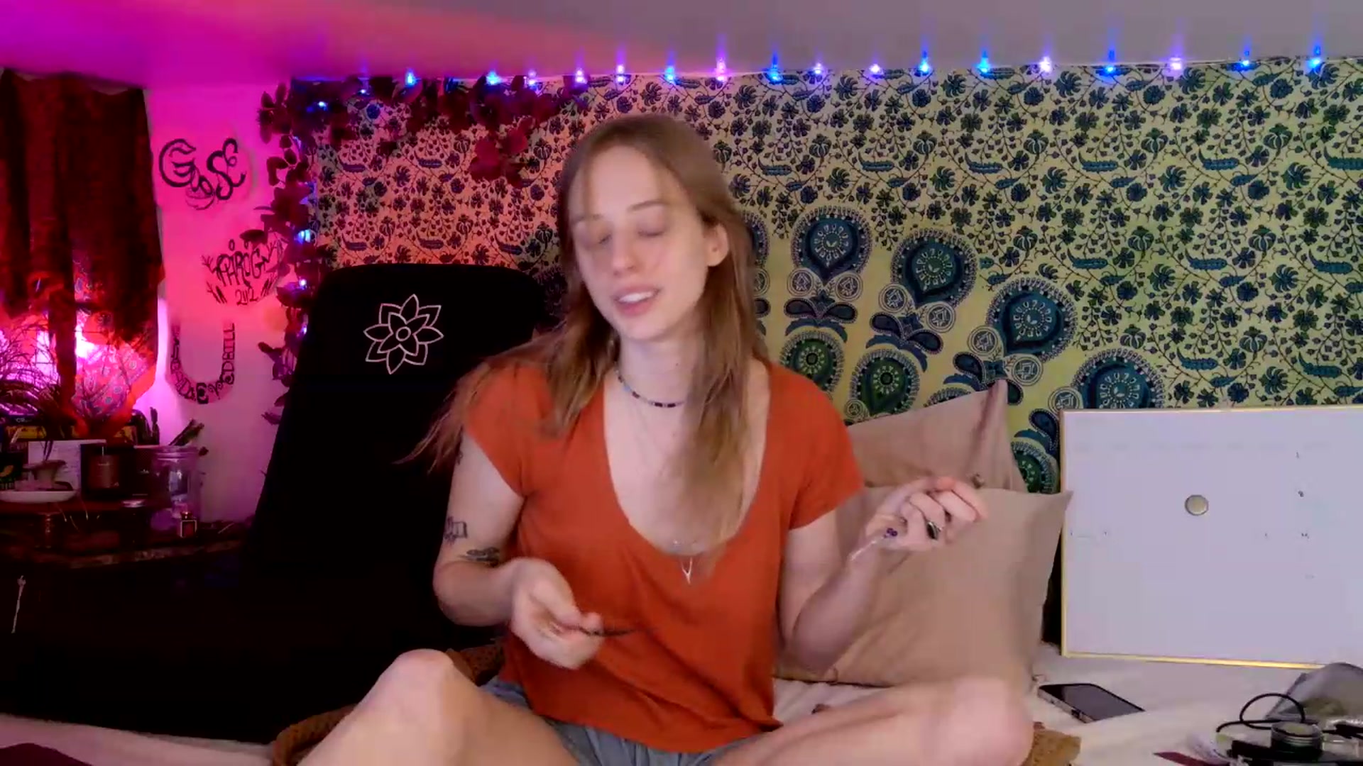 Gallery image thumbnail from ellispierce's myfreecams stream on, 08/27/2026, 10:28 image 4 of 20