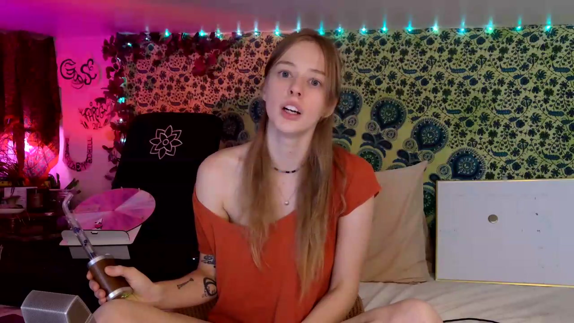 Gallery image thumbnail from ellispierce's myfreecams stream on, 08/27/2026, 10:28 image 17 of 20