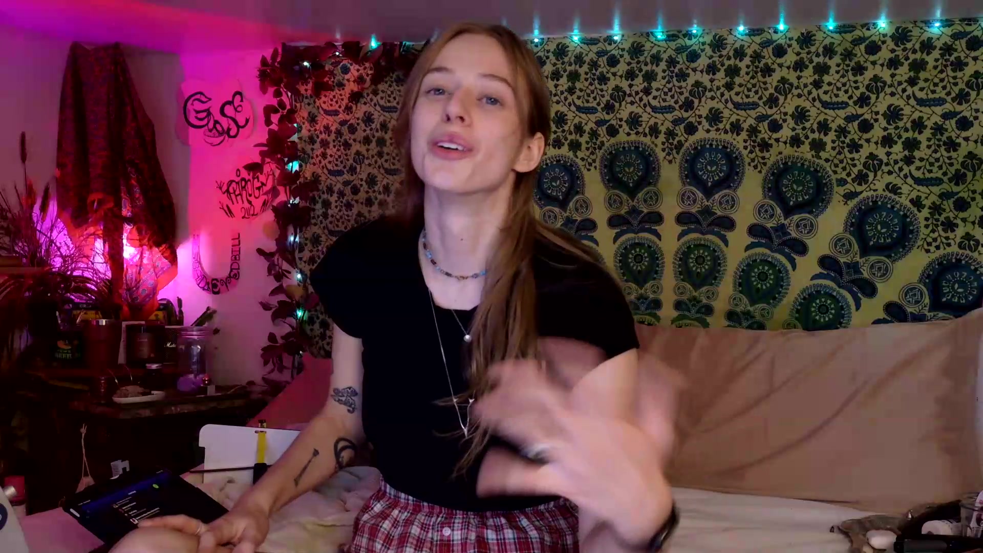Gallery image thumbnail from ellispierce's myfreecams stream on, 08/30/2026, 09:06 image 16 of 20