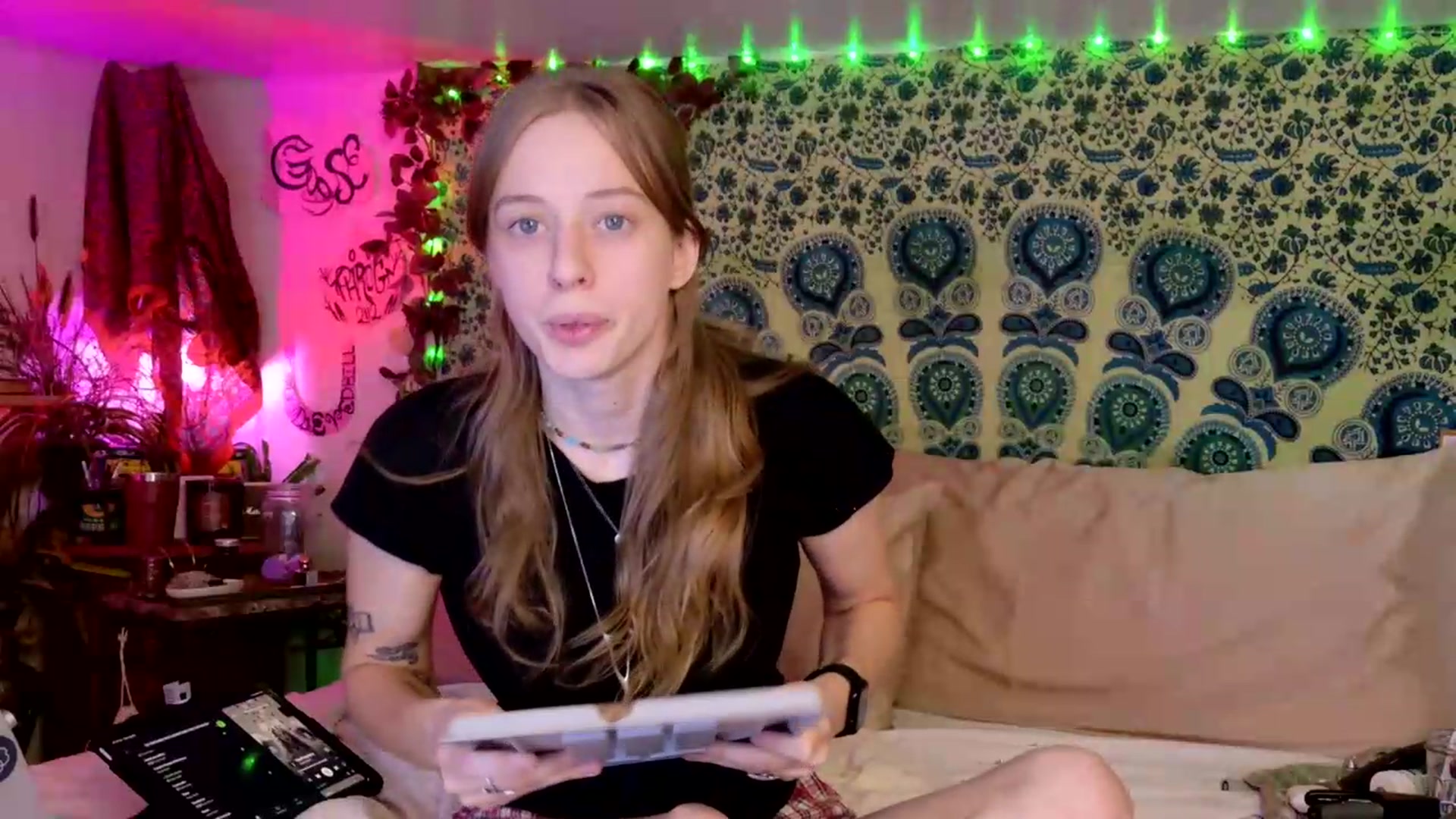 Gallery image thumbnail from ellispierce's myfreecams stream on, 08/30/2026, 09:06 image 11 of 20