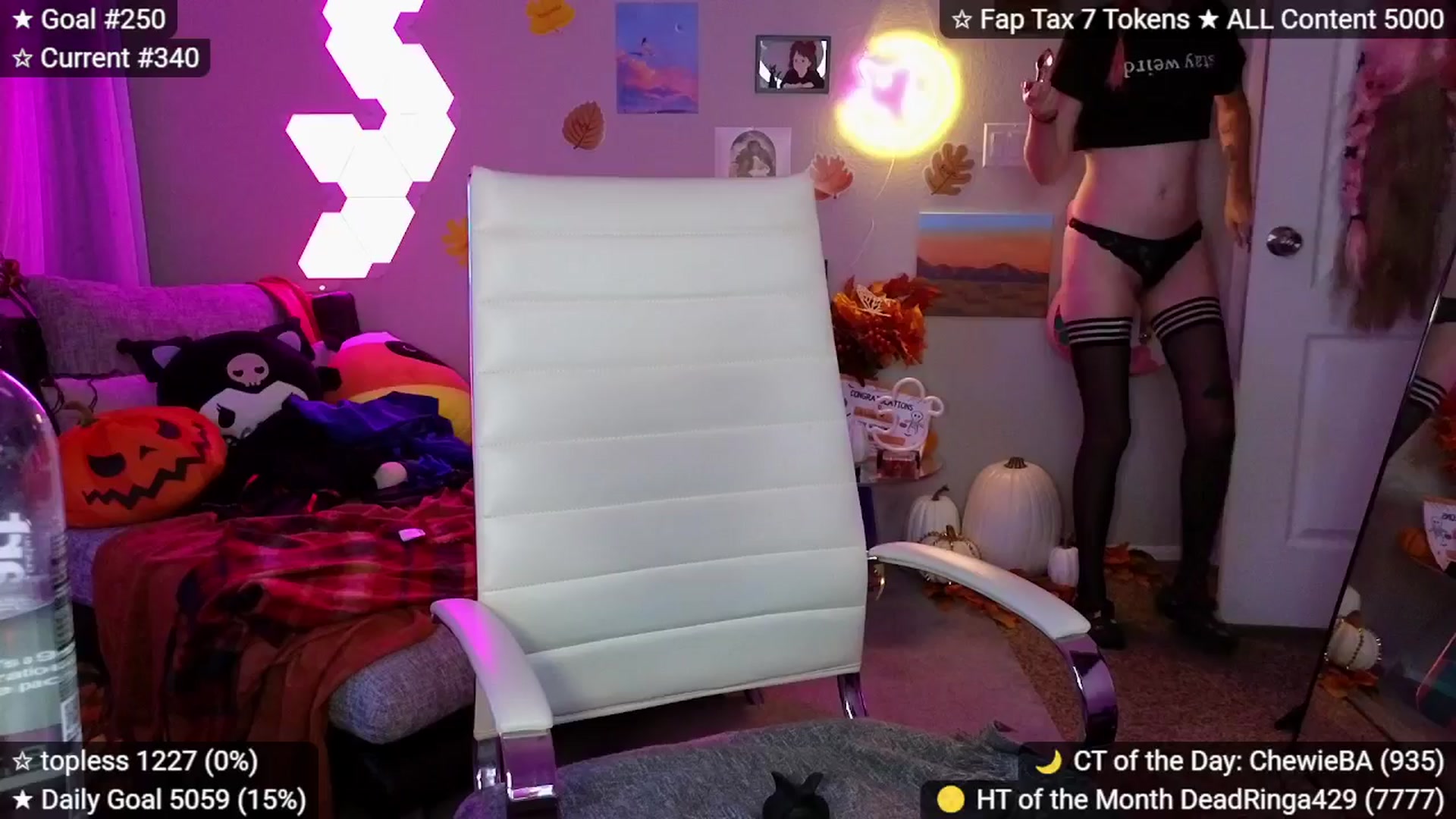 Gallery image thumbnail from elunaxc's myfreecams stream on, 11/24/2025, 04:09 image 2 of 20