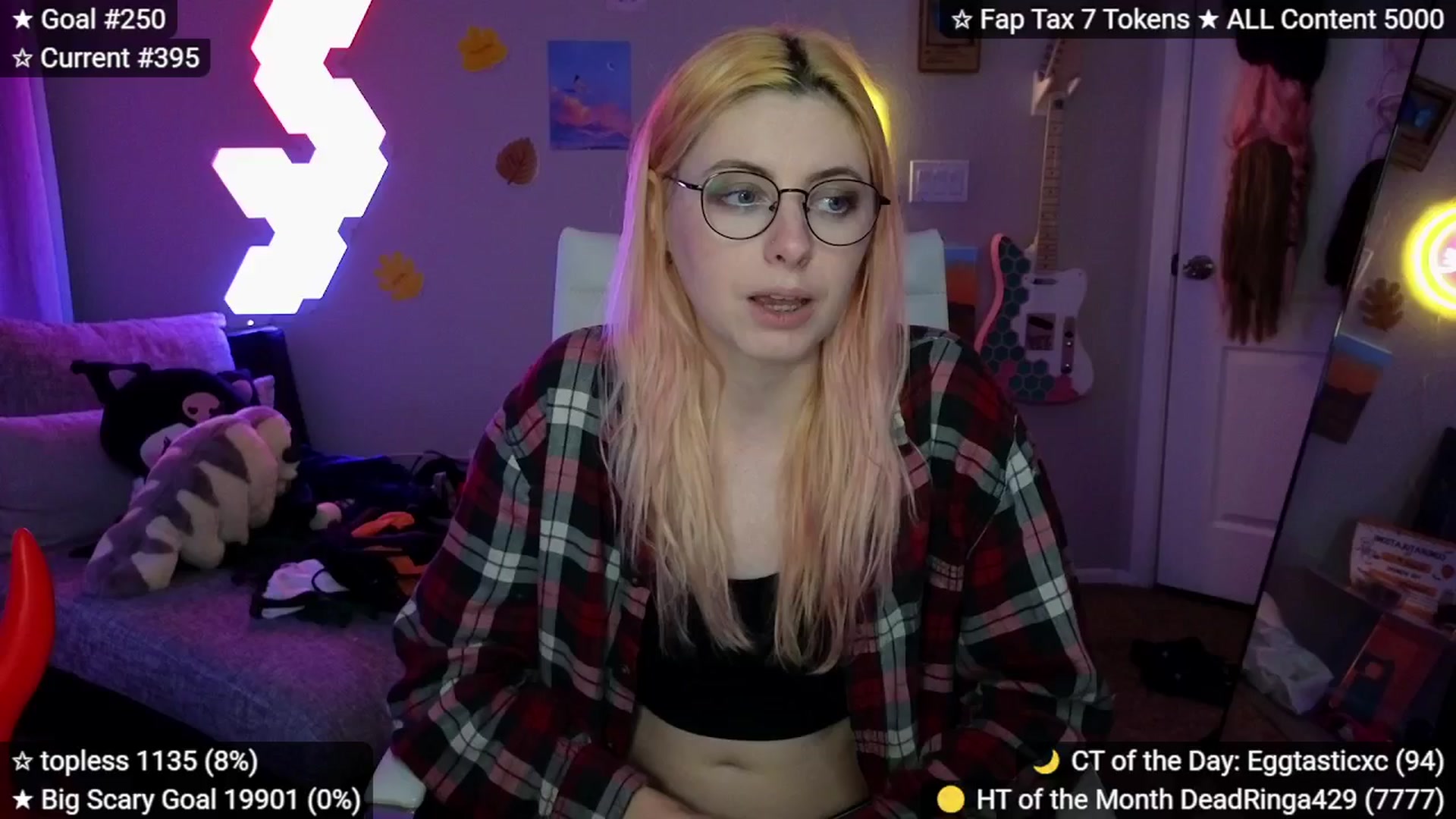 Gallery image thumbnail from elunaxc's myfreecams stream on, 11/29/2025, 04:01 image 3 of 20