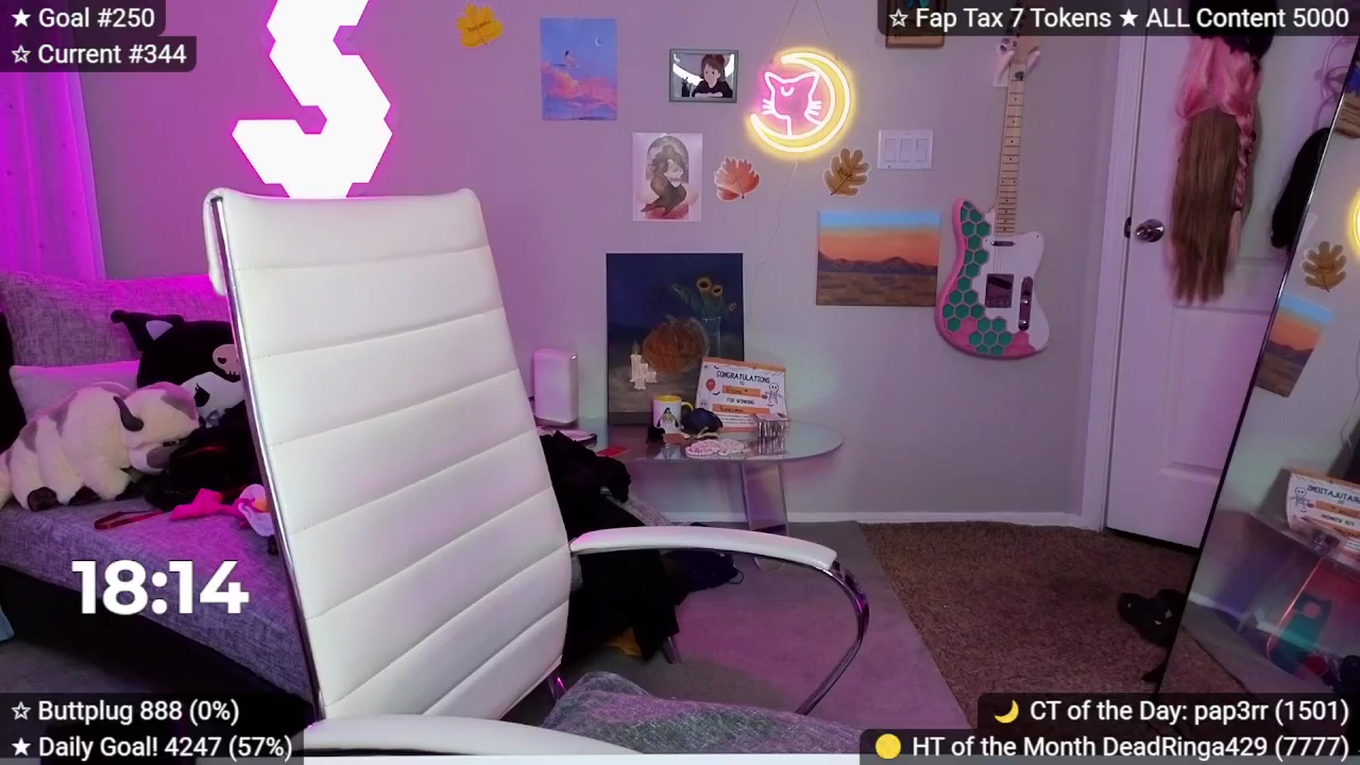 Gallery image thumbnail from elunaxc's myfreecams stream on, 12/01/2025, 02:34 image 18 of 20